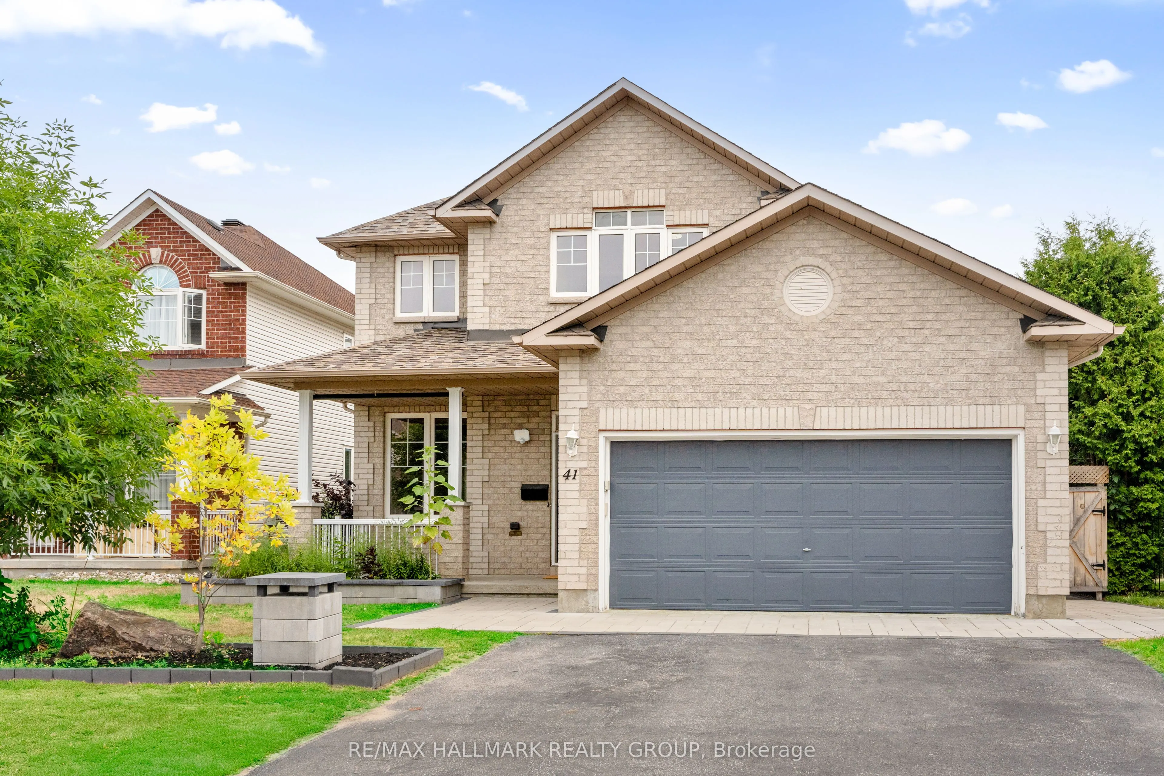 41 SMOKETREE Crescent E