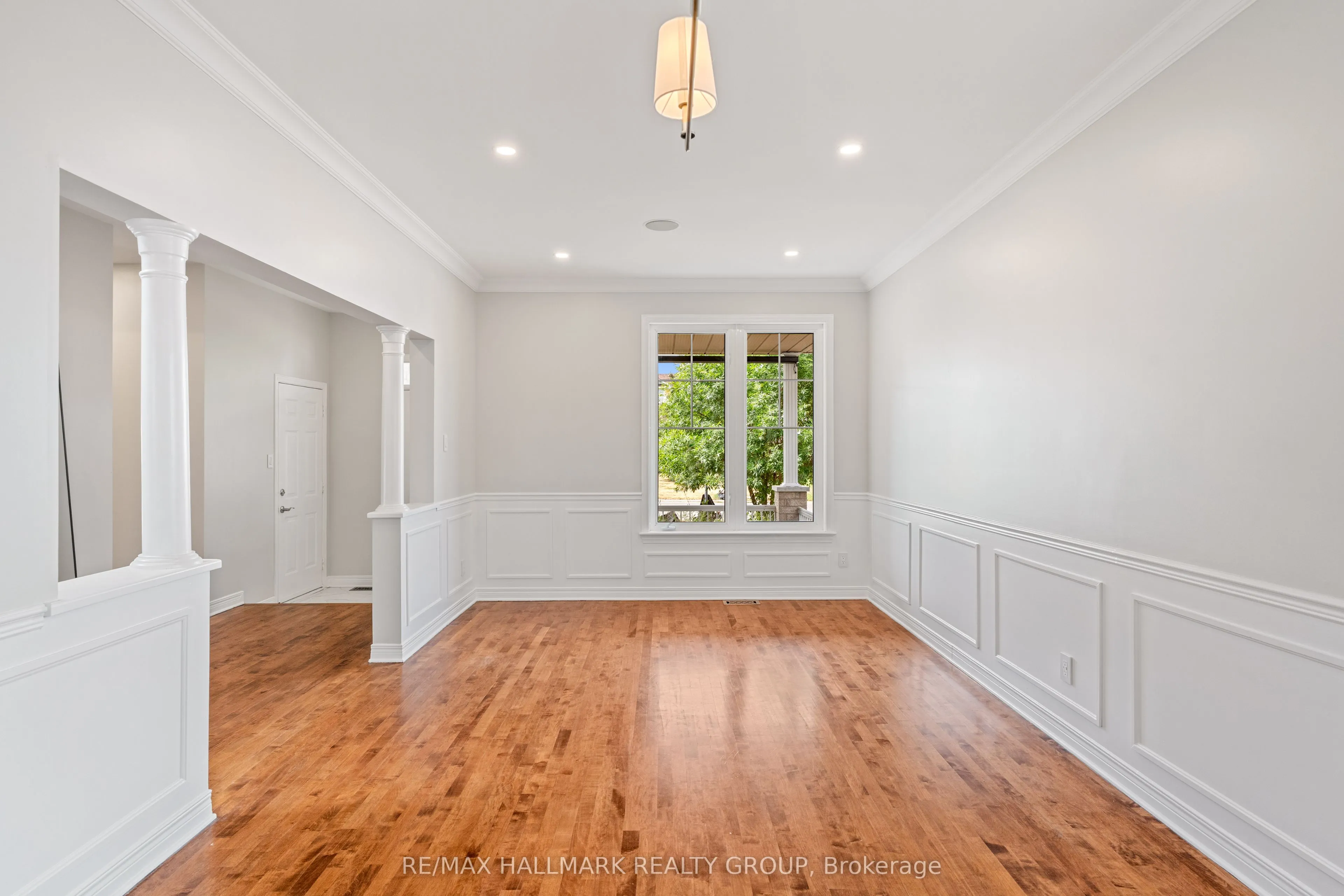 41 SMOKETREE Crescent E