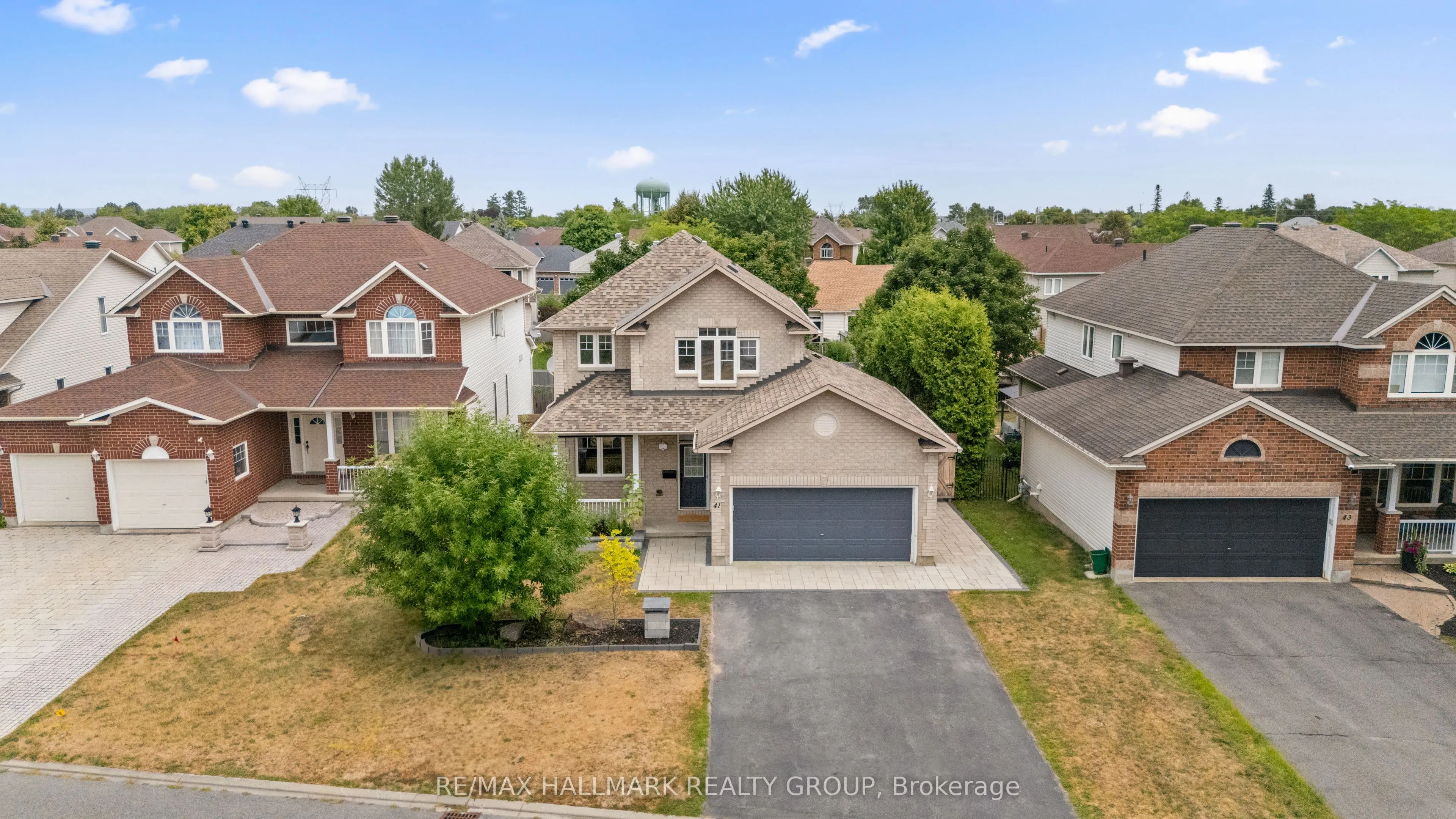 41 SMOKETREE Crescent E