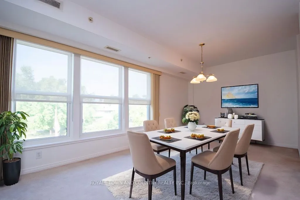 8 Huron Street, #302