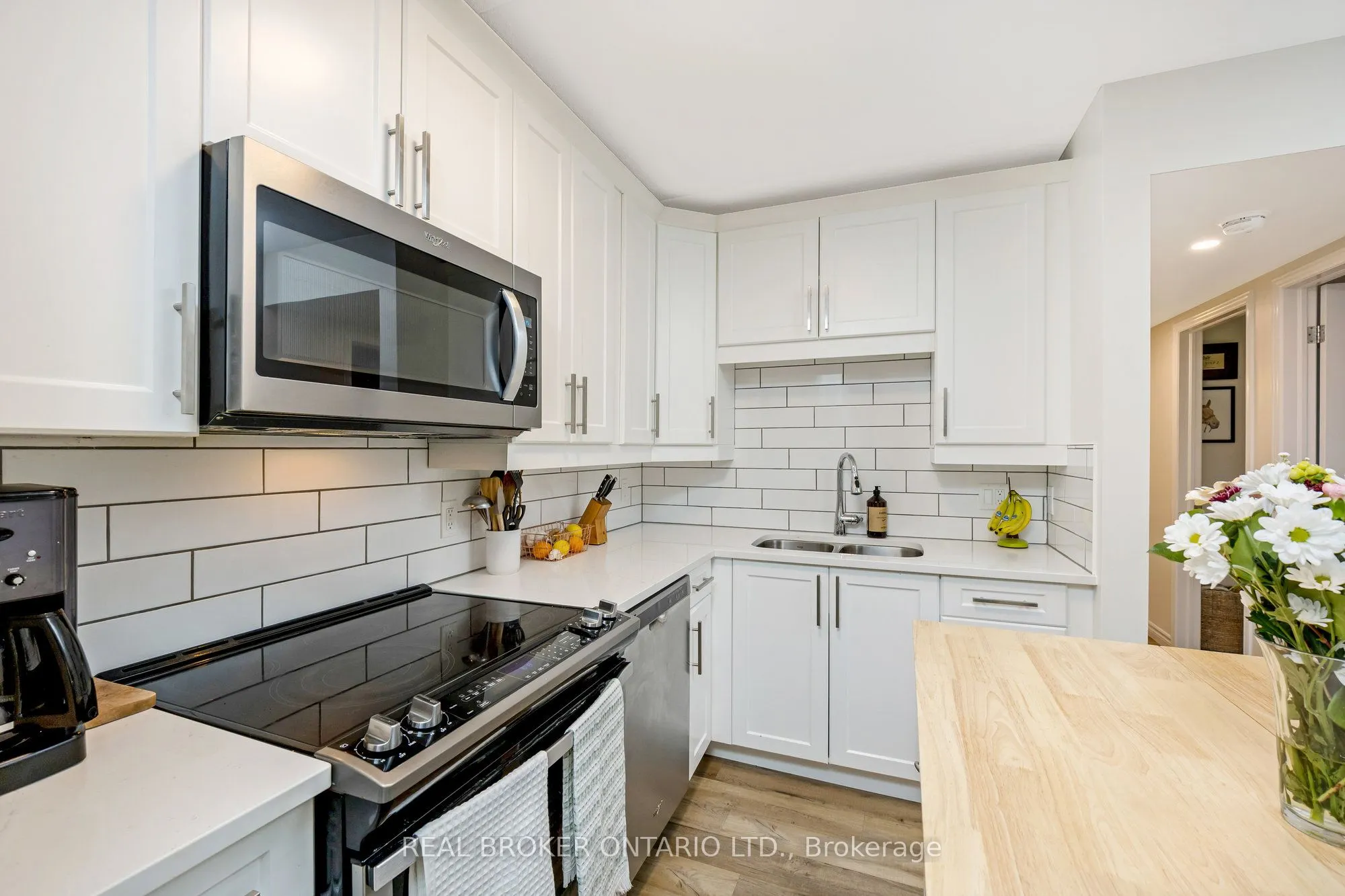 264 Alma Street, #203