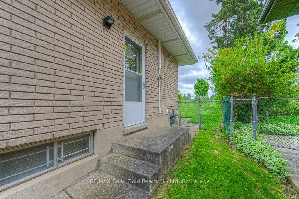 254 Village Road