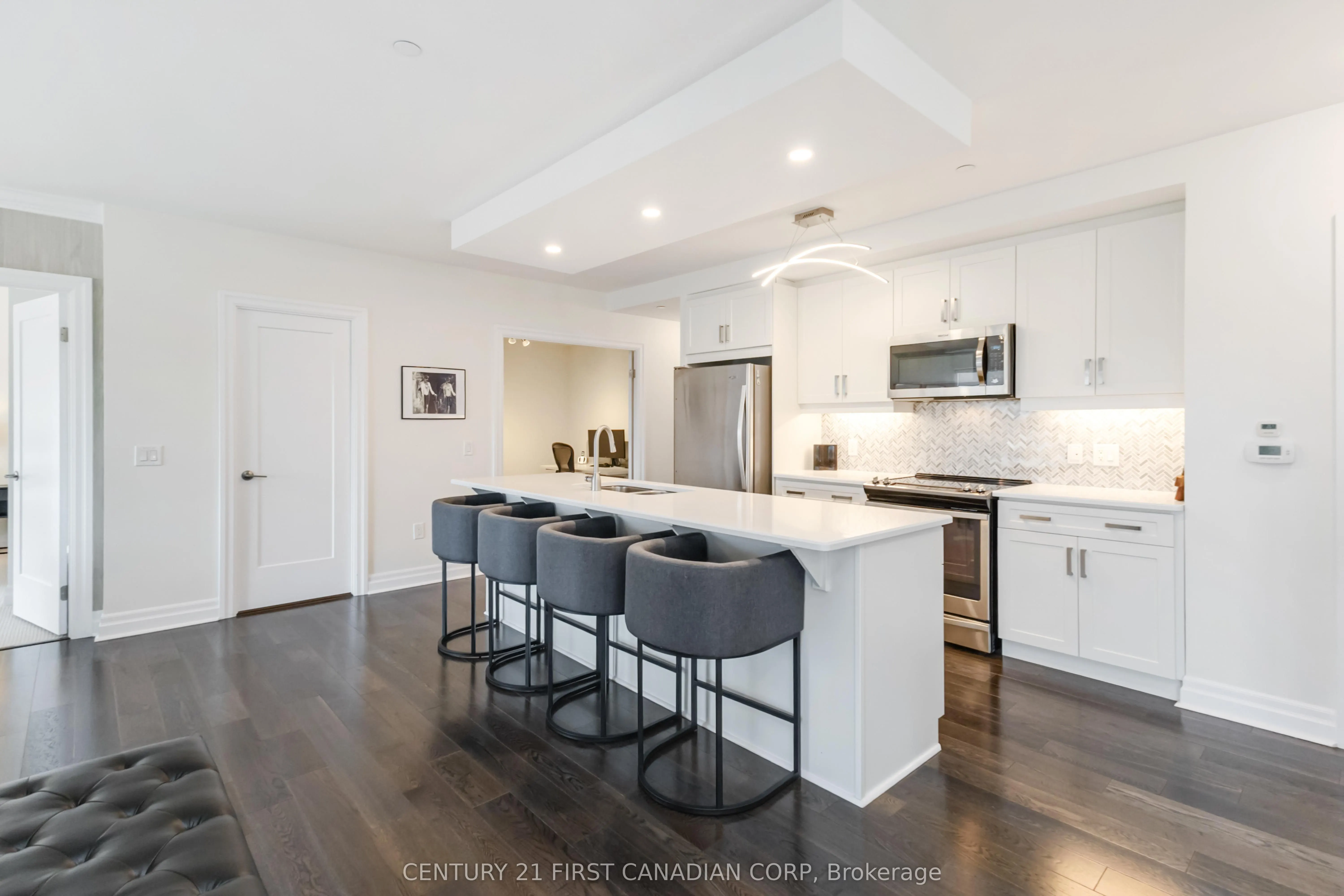 505 Talbot Street, #809
