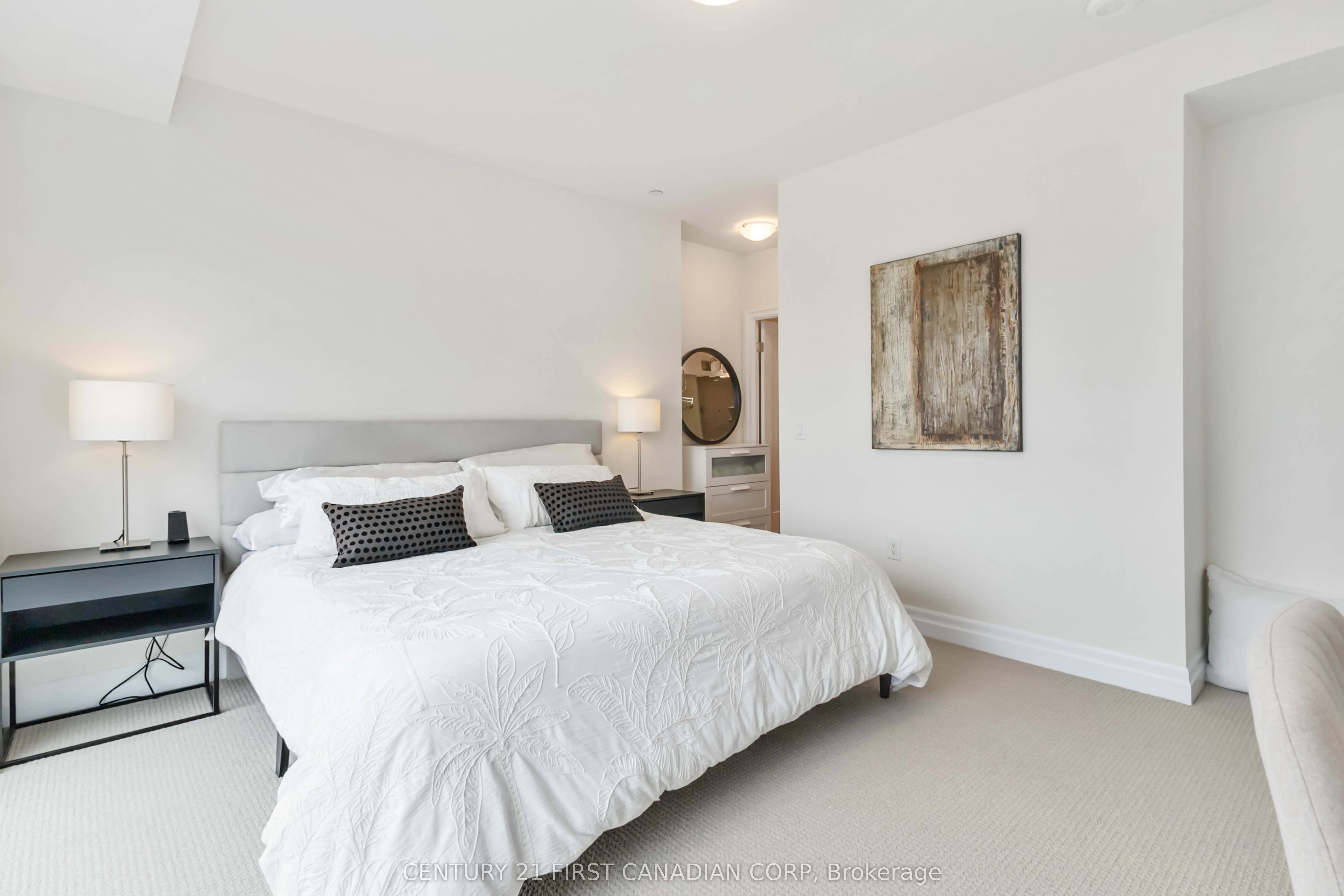 505 Talbot Street, #809