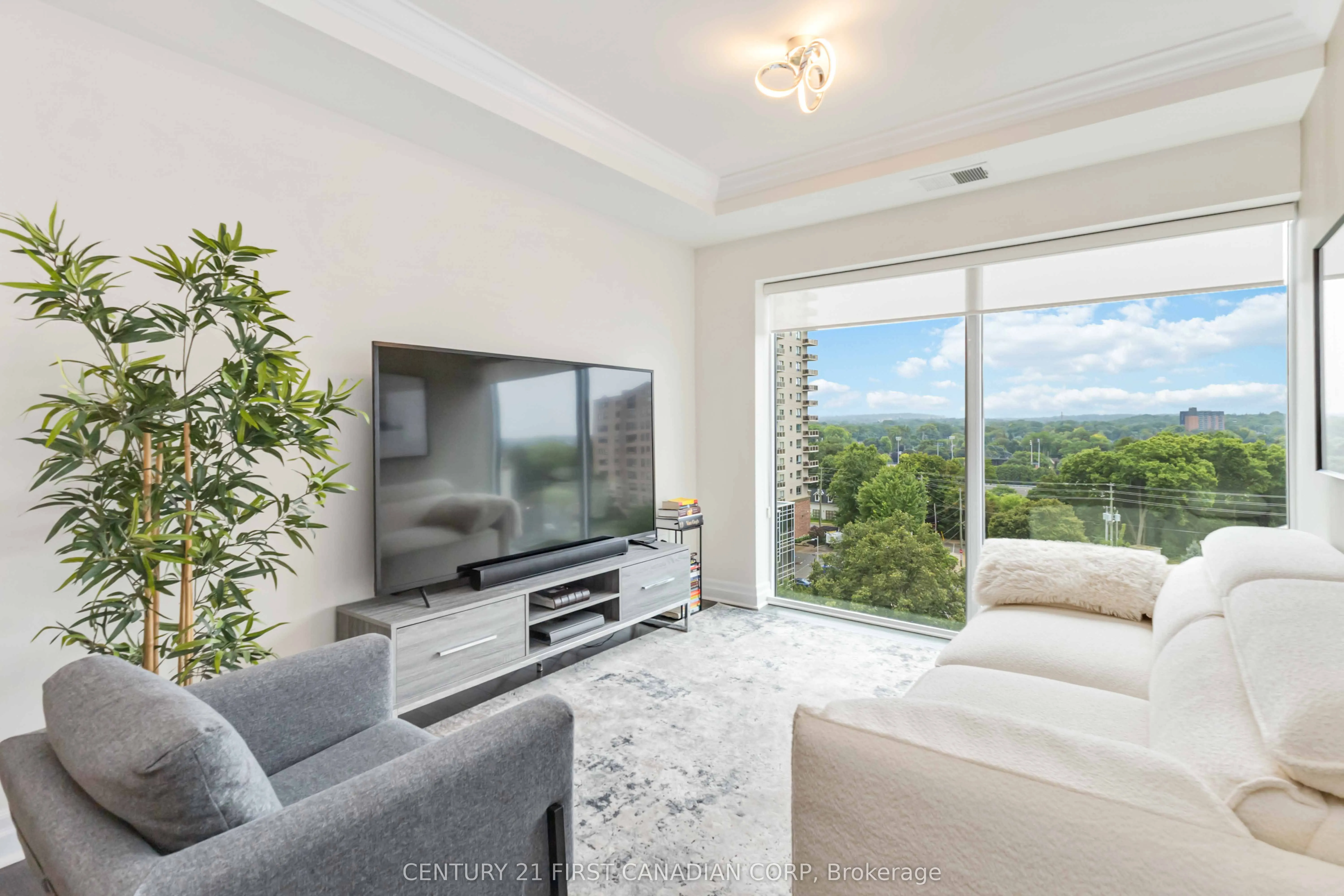 505 Talbot Street, #809