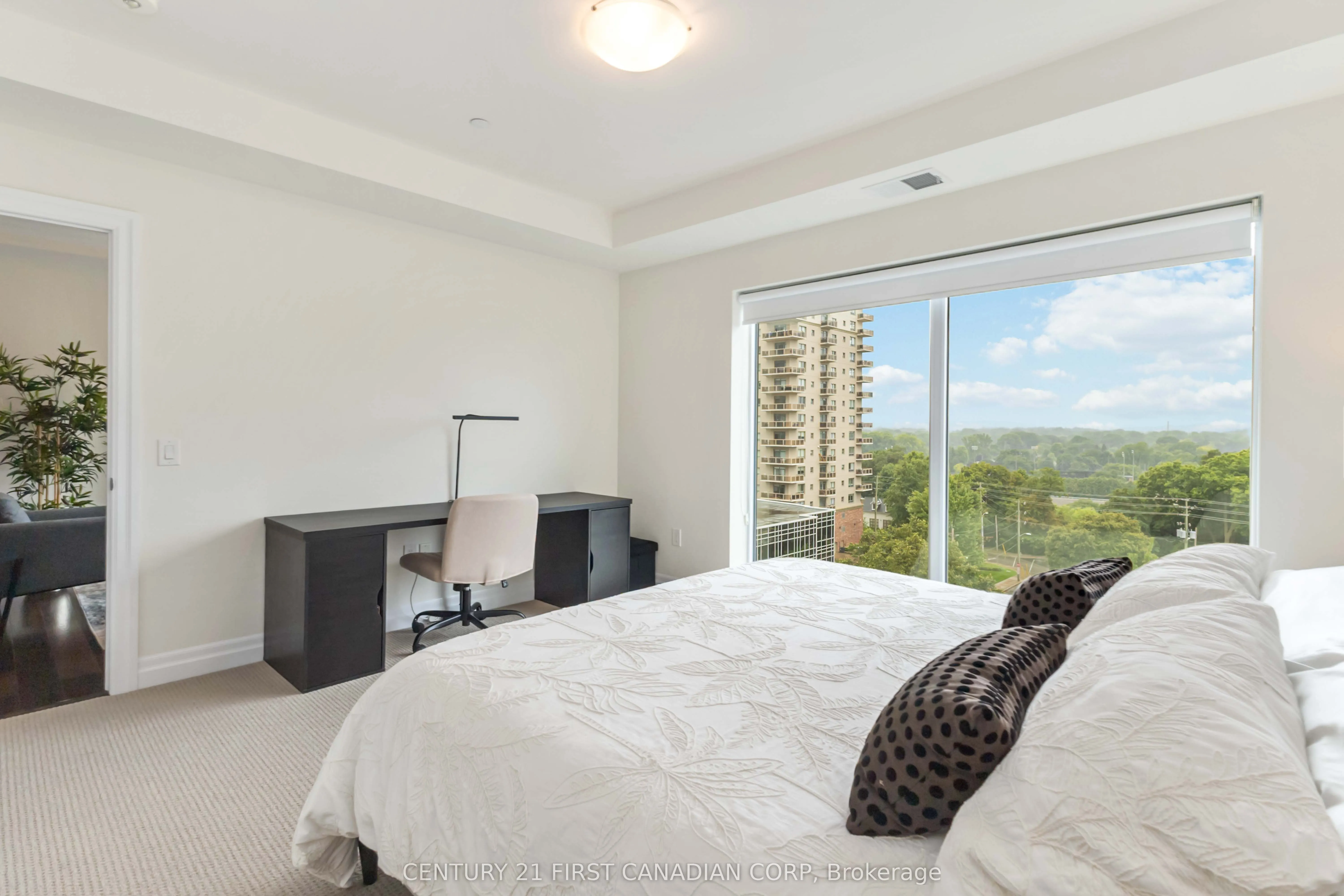 505 Talbot Street, #809