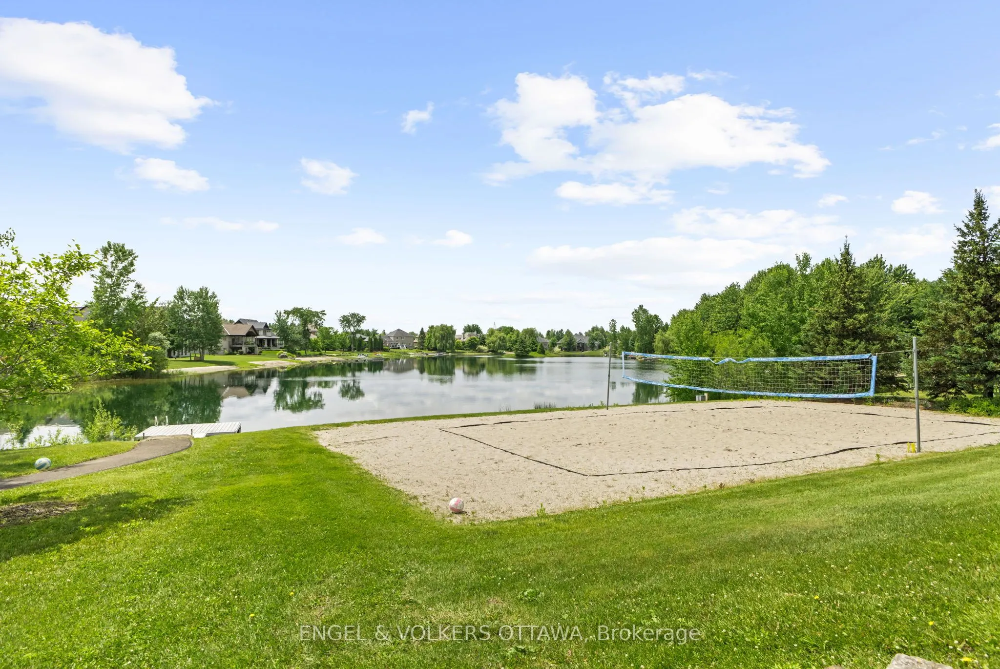 6957 Lake Forest Walk