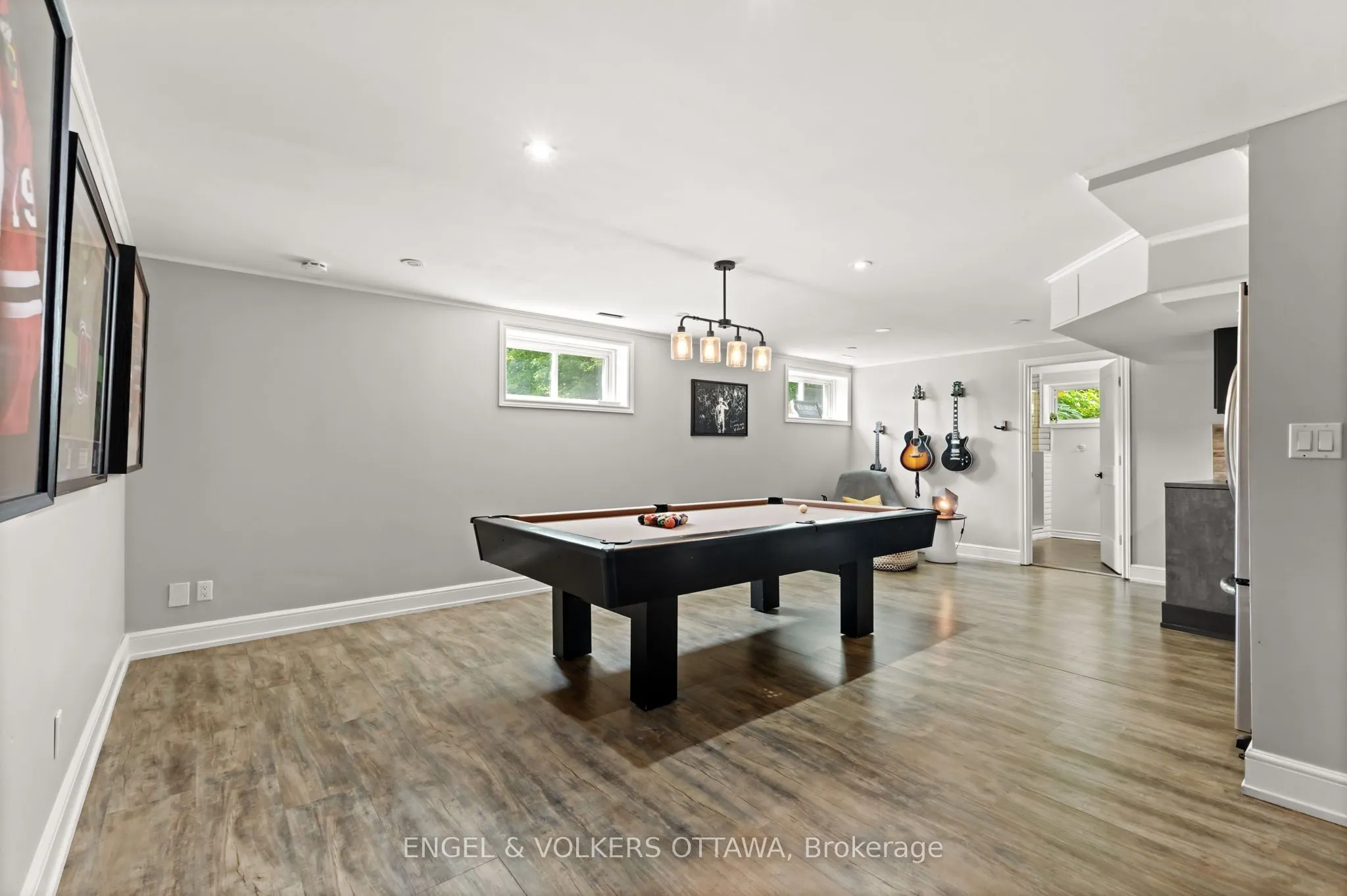 6957 Lake Forest Walk