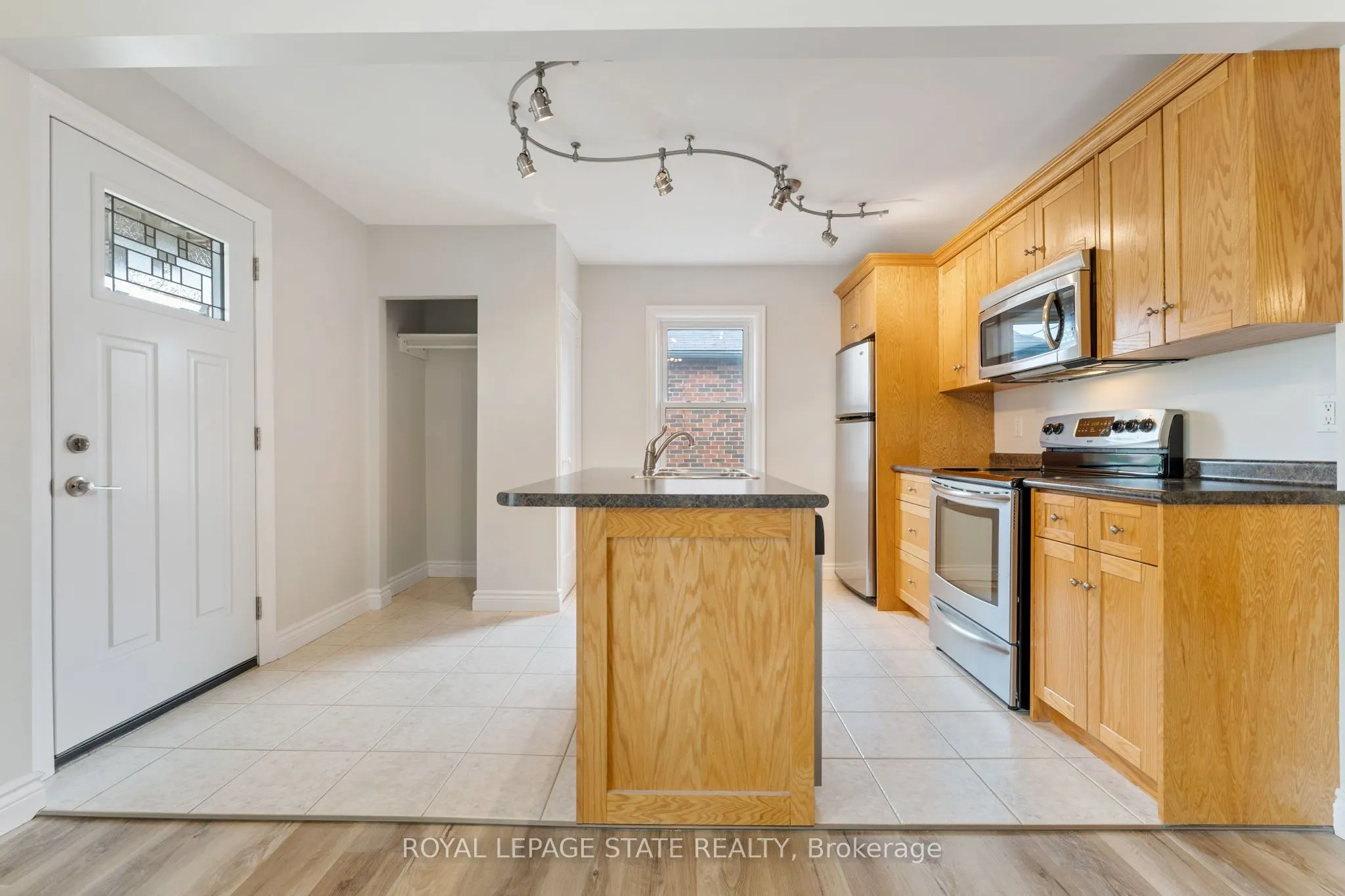 65 East 11th Street, #UPPER