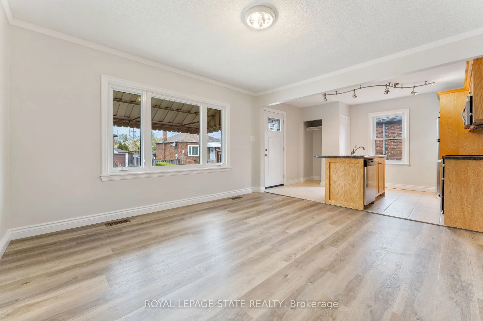 65 East 11th Street, #UPPER