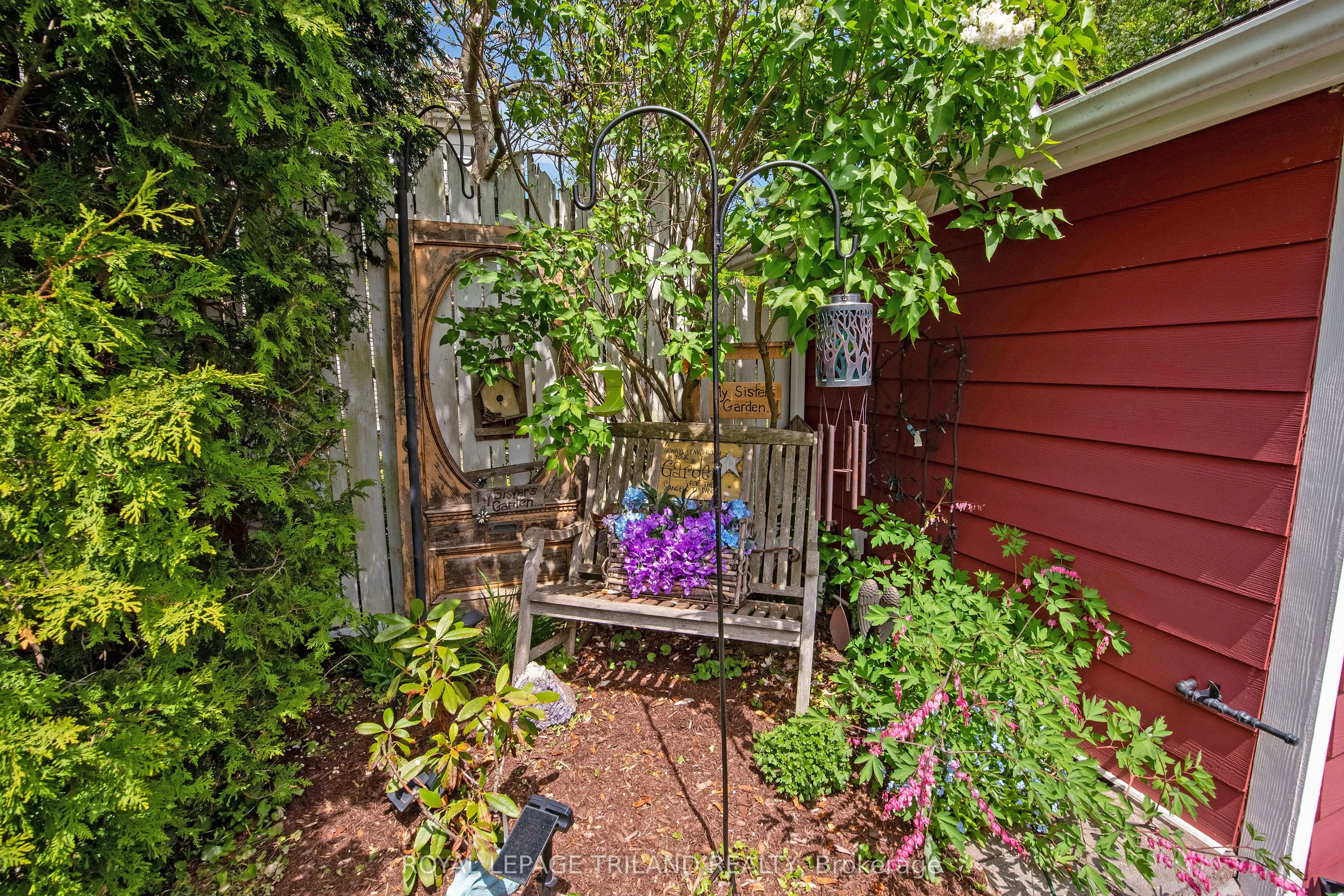 27 Cherokee Road