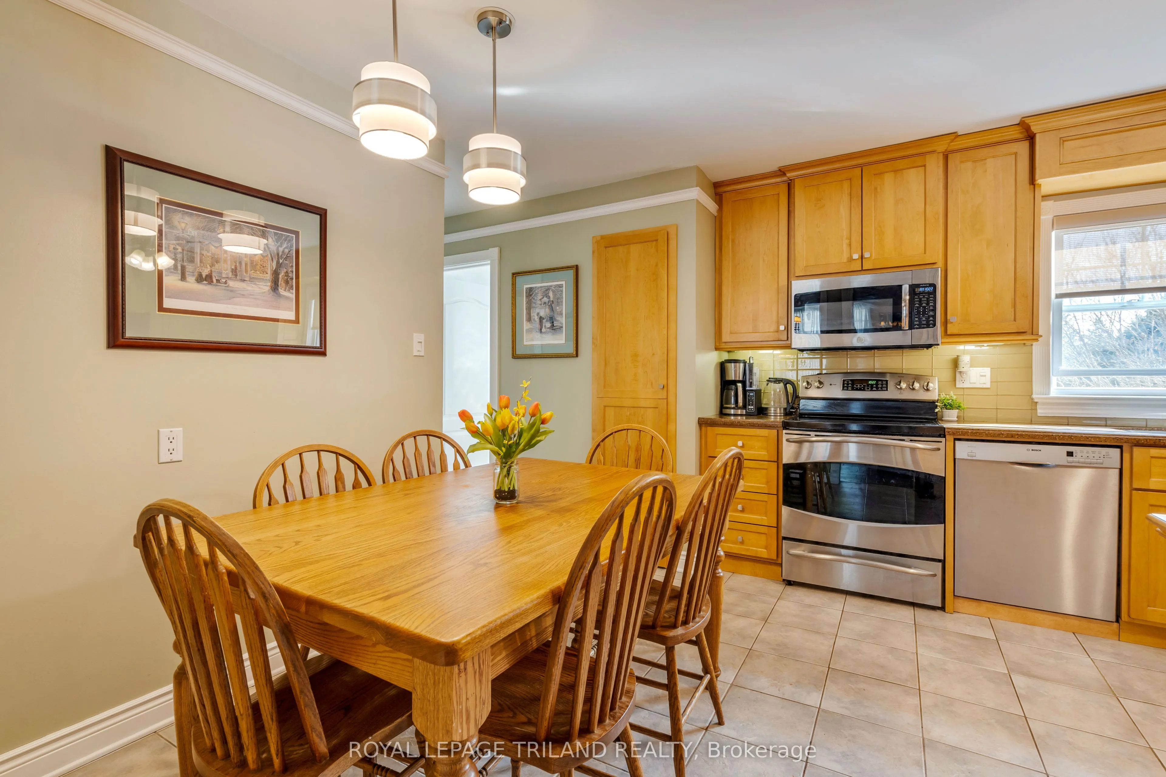 27 Cherokee Road
