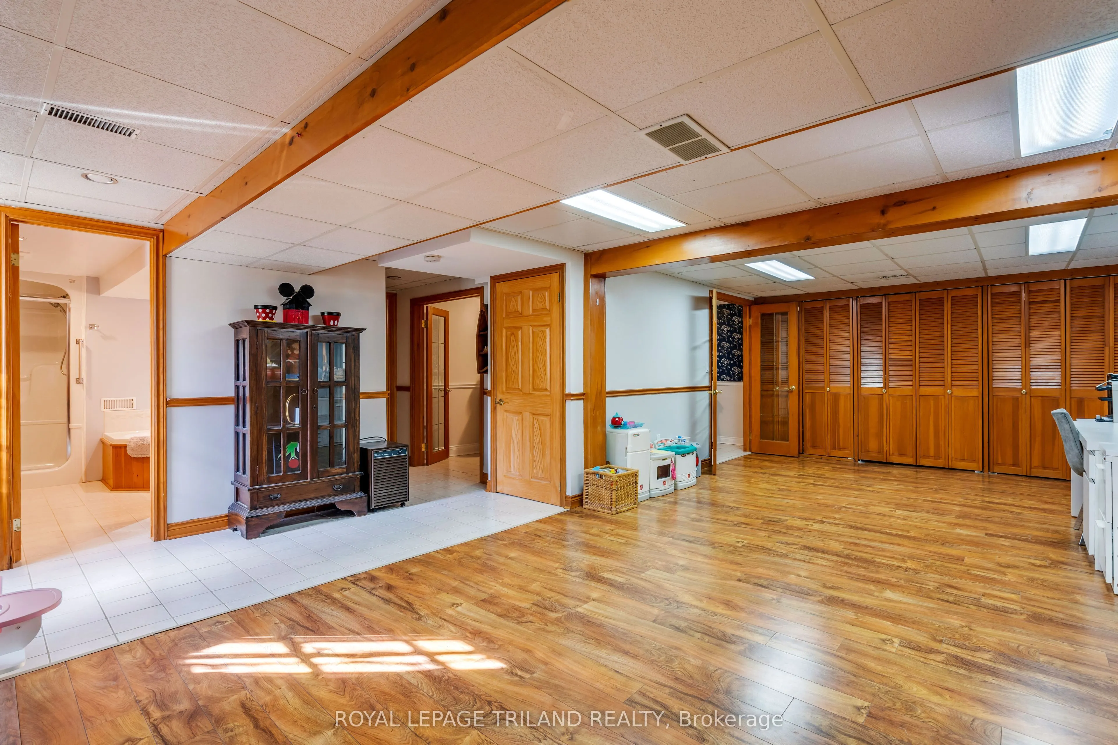 27 Cherokee Road