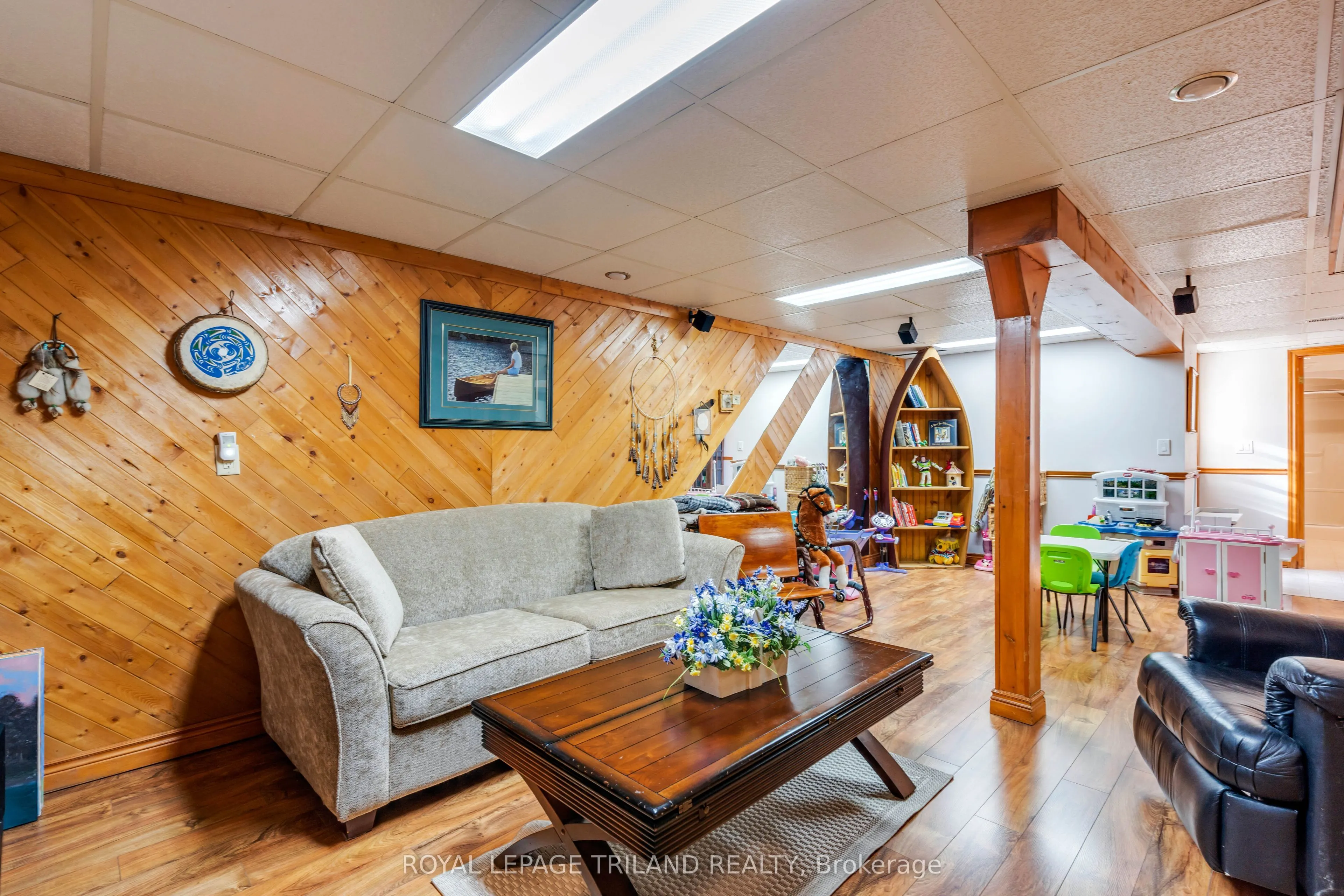 27 Cherokee Road