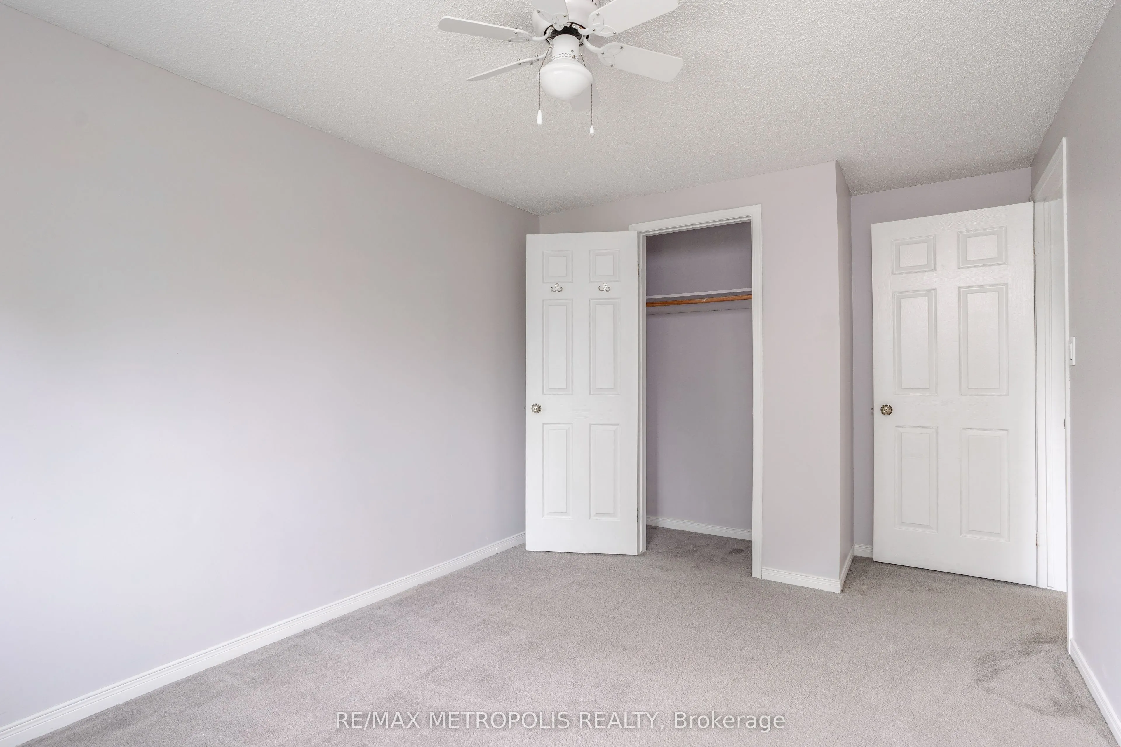 2 Royalwood Court, #59