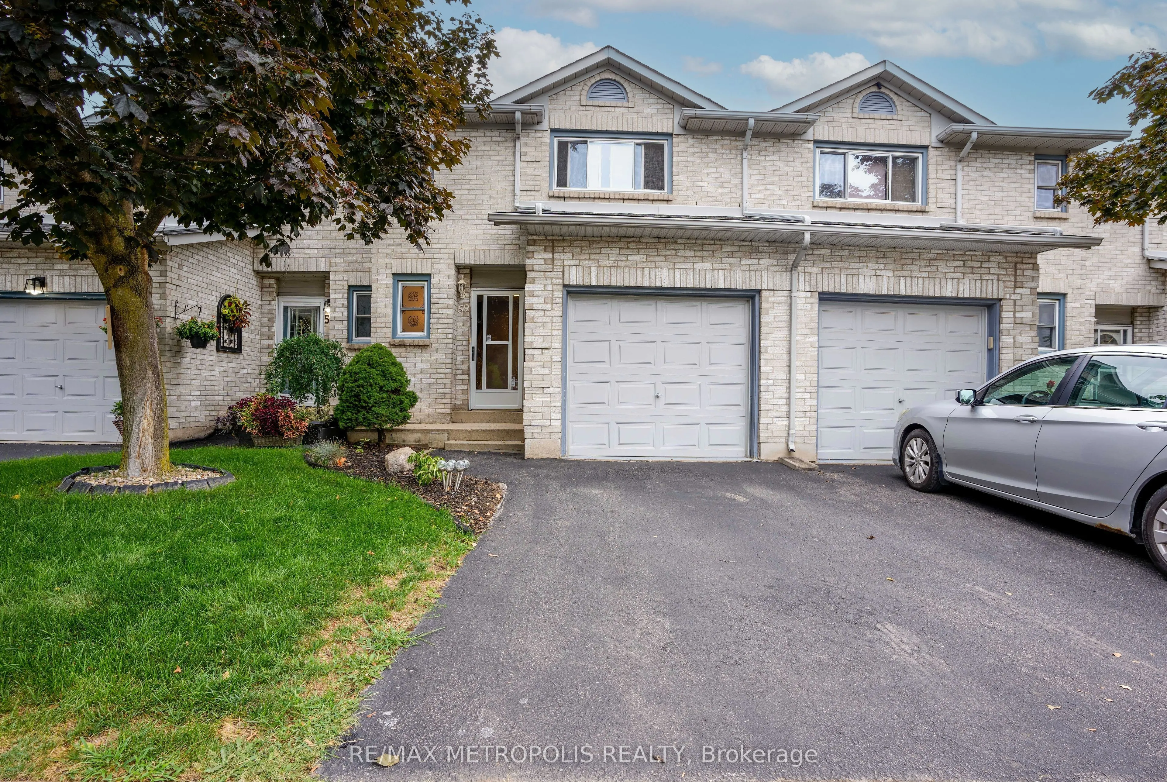 2 Royalwood Court, #59