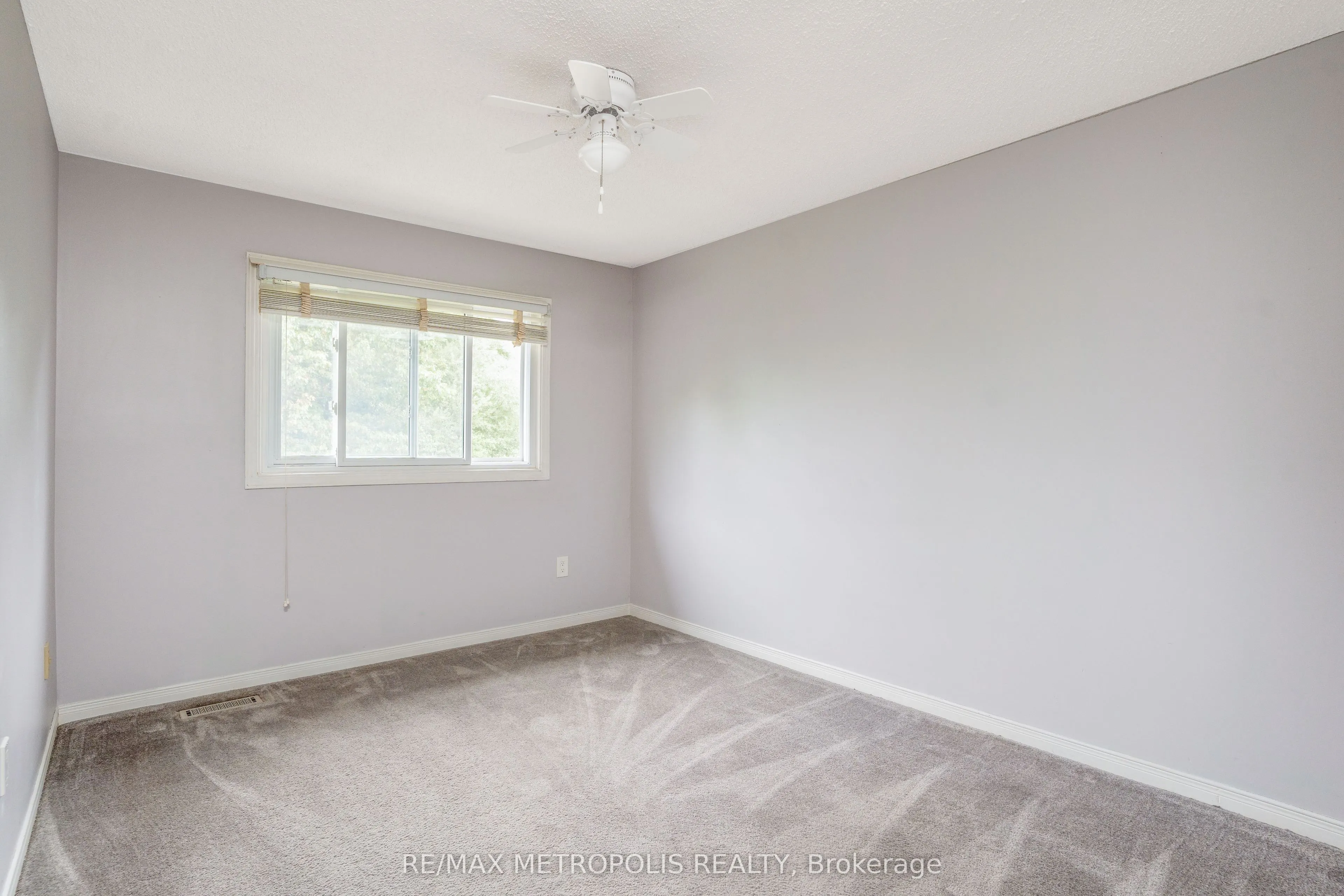 2 Royalwood Court, #59