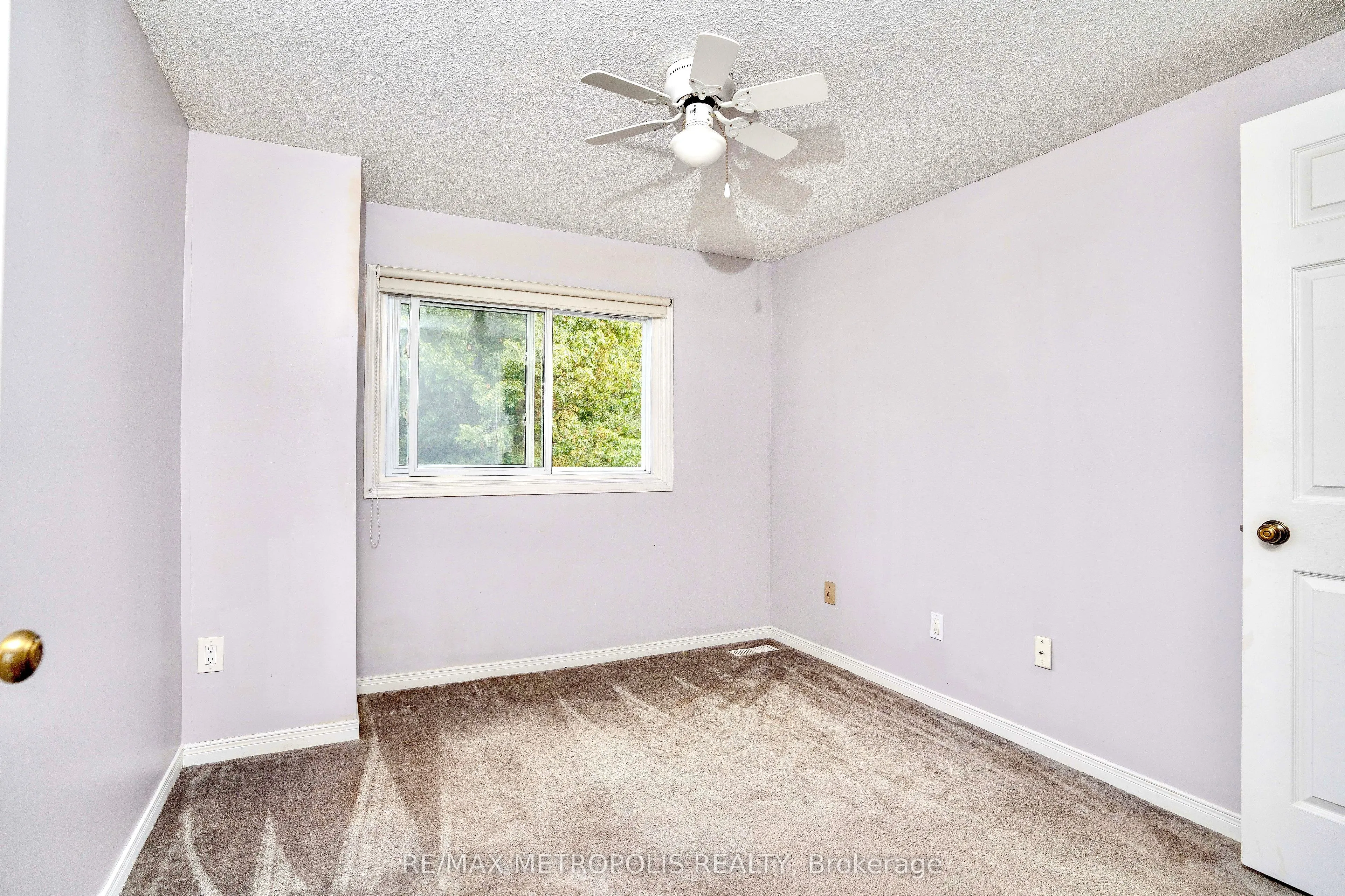 2 Royalwood Court, #59