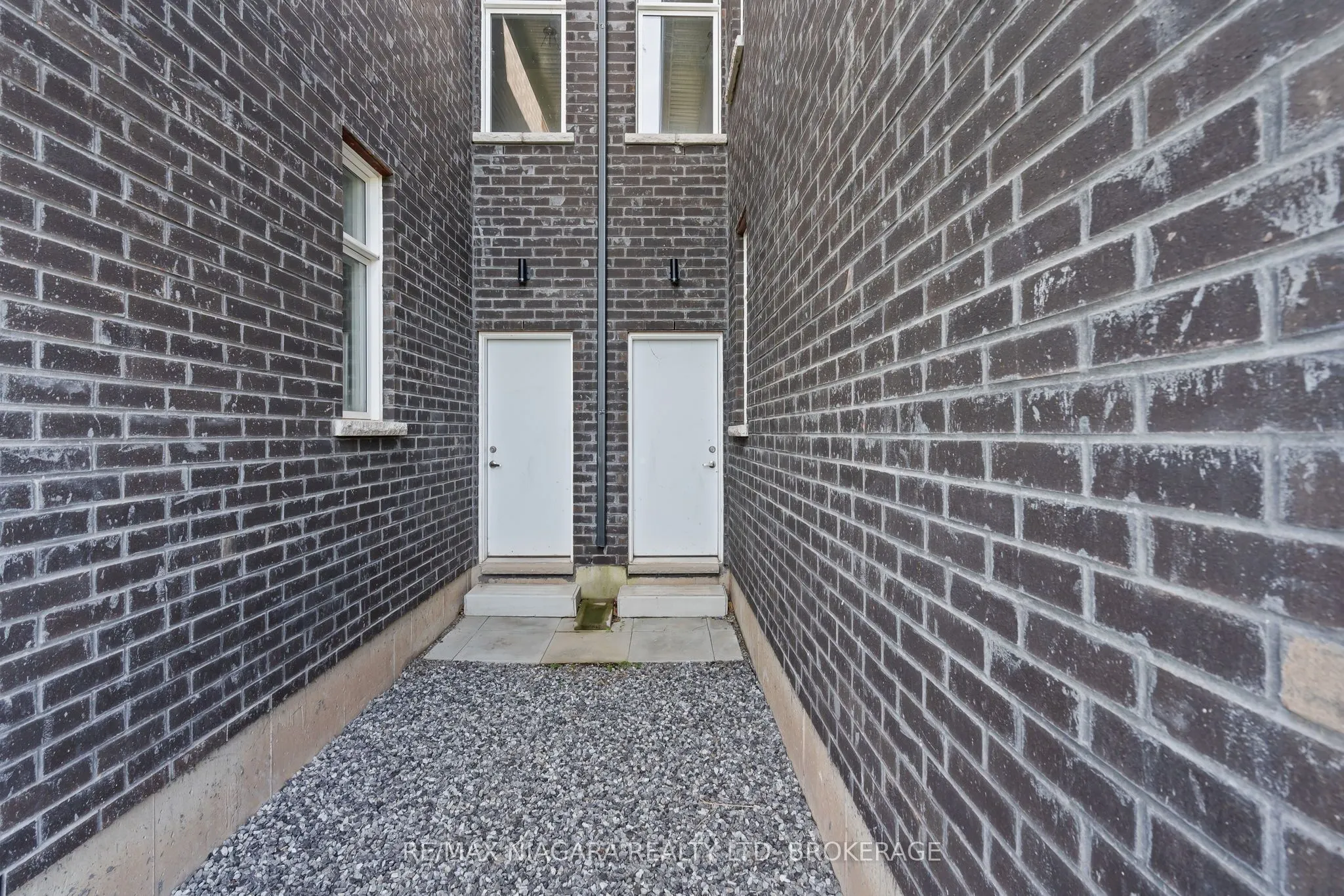 3245 DOMINION Road