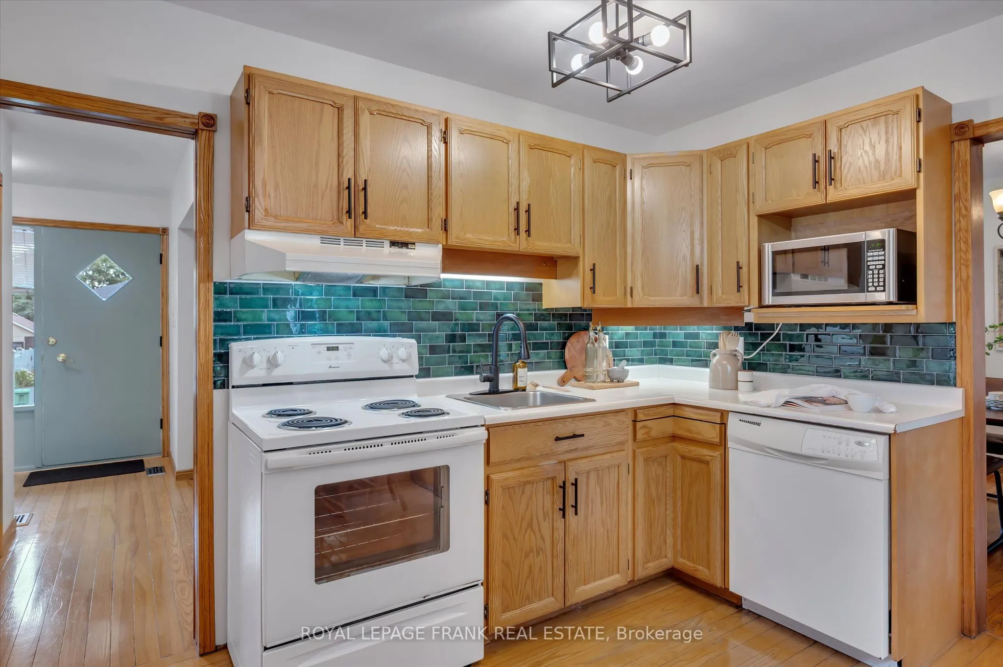 280 Greenlawn Avenue
