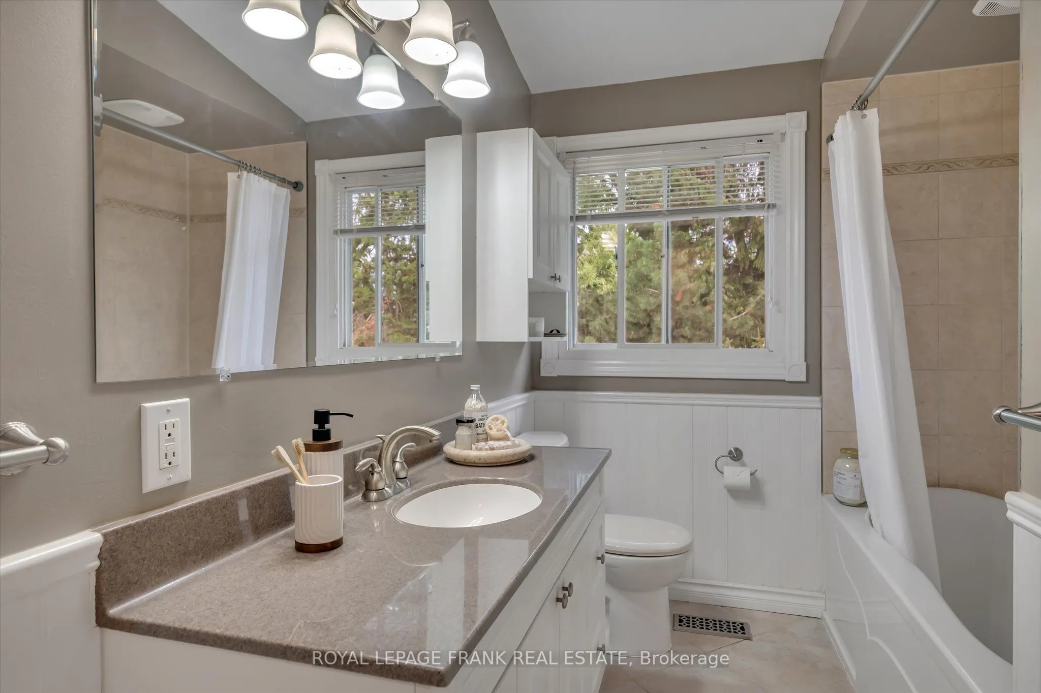 280 Greenlawn Avenue