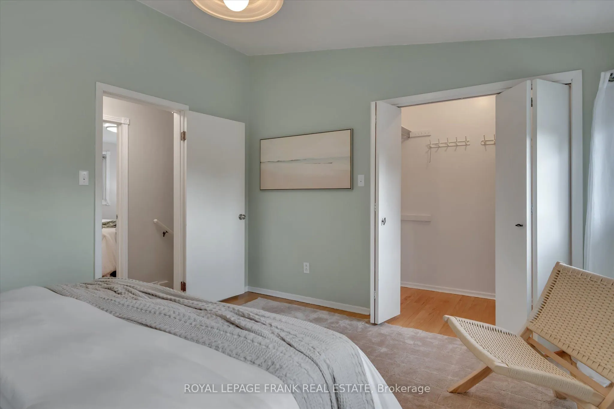 280 Greenlawn Avenue