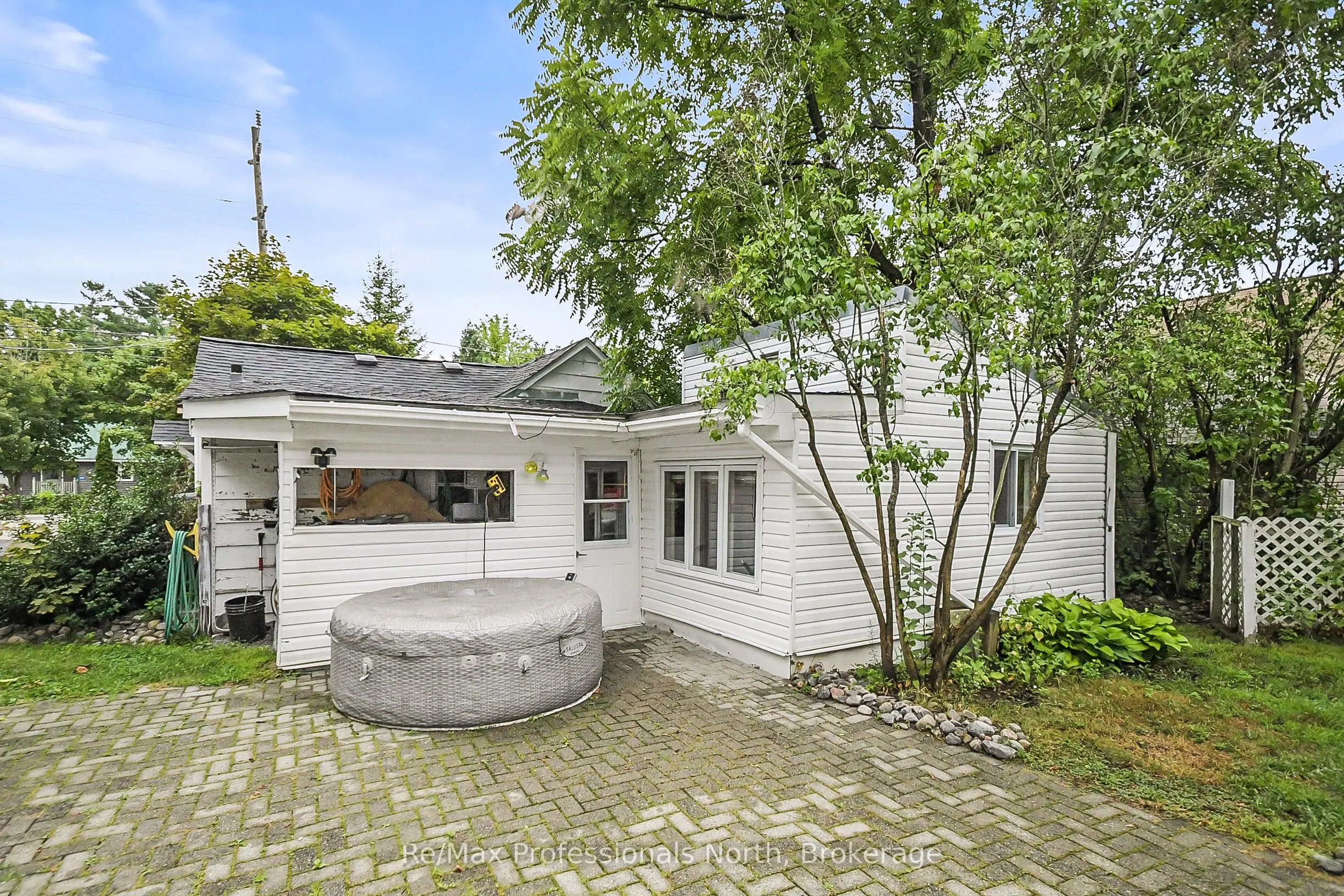 520 FIRST Street N
