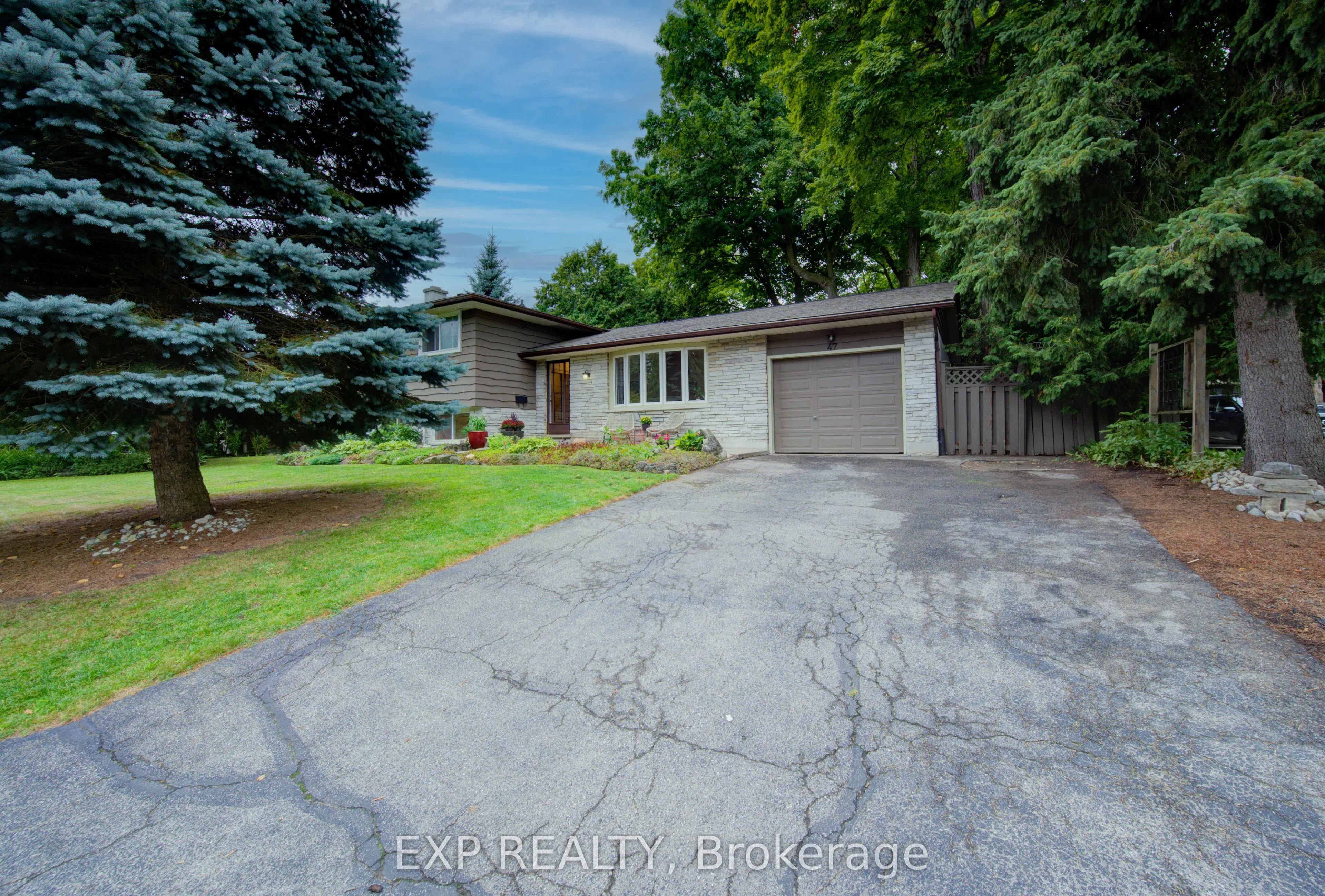 47 Hillcrest Lane
