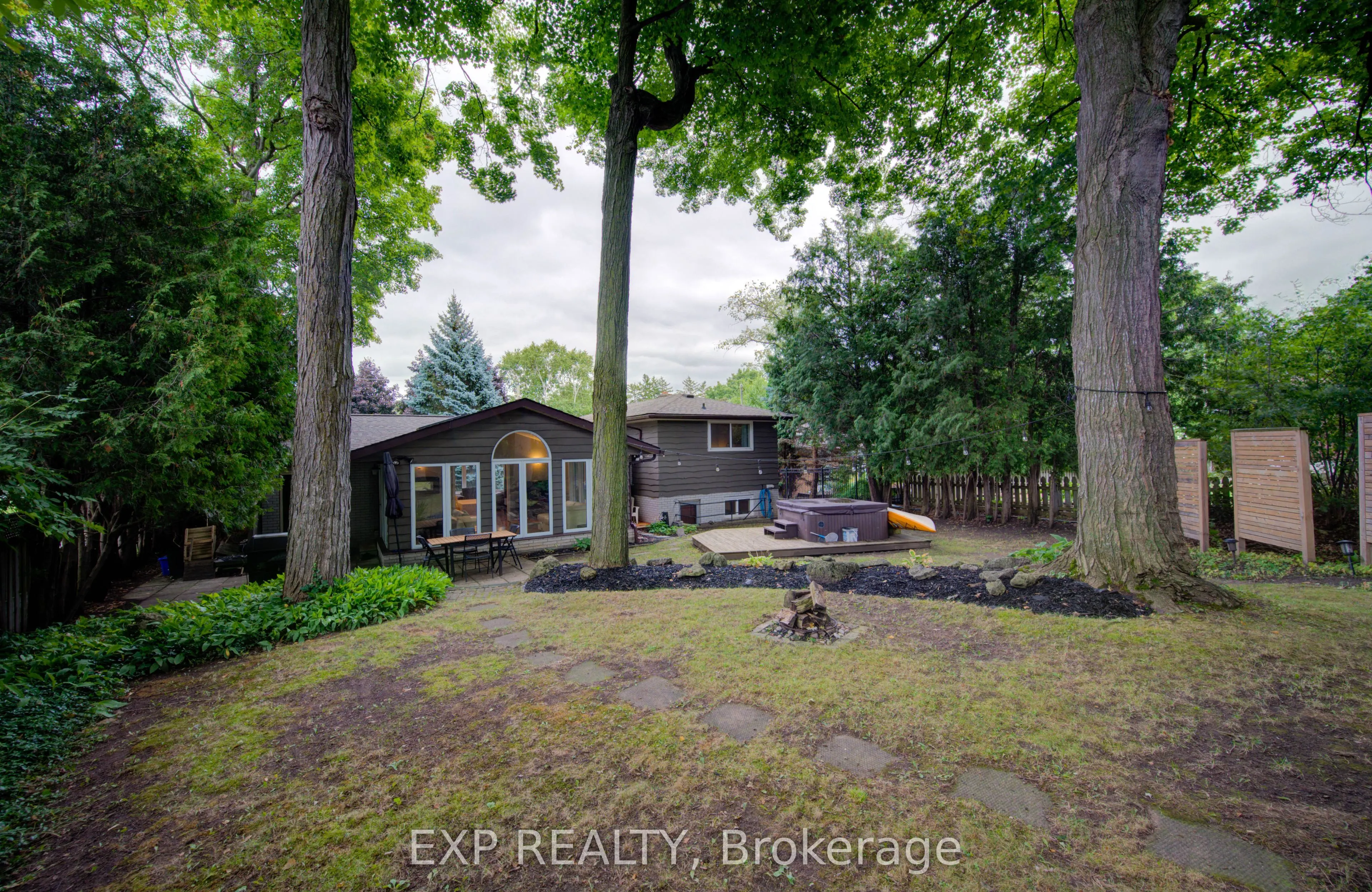 47 Hillcrest Lane