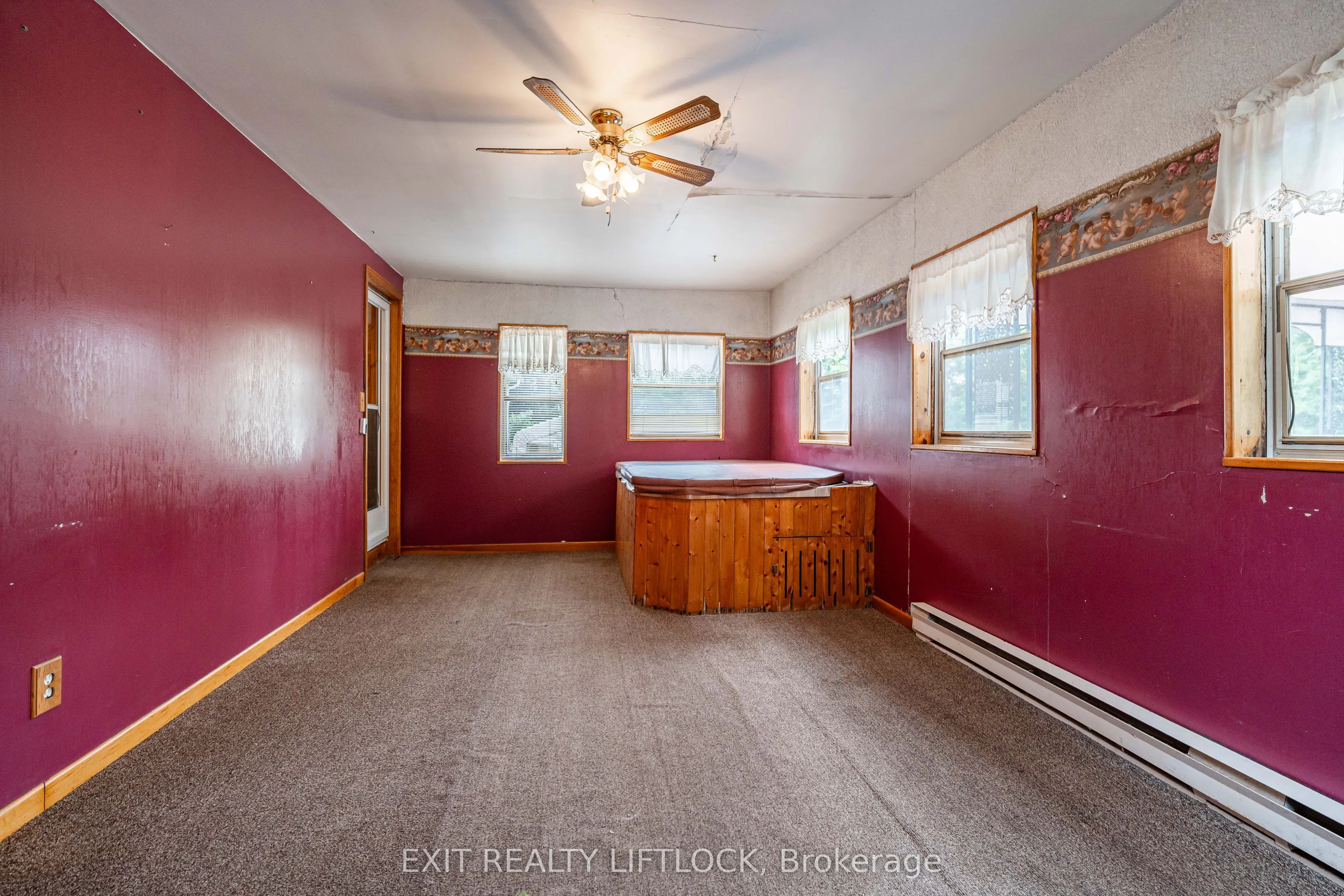 80 Kenedon Drive