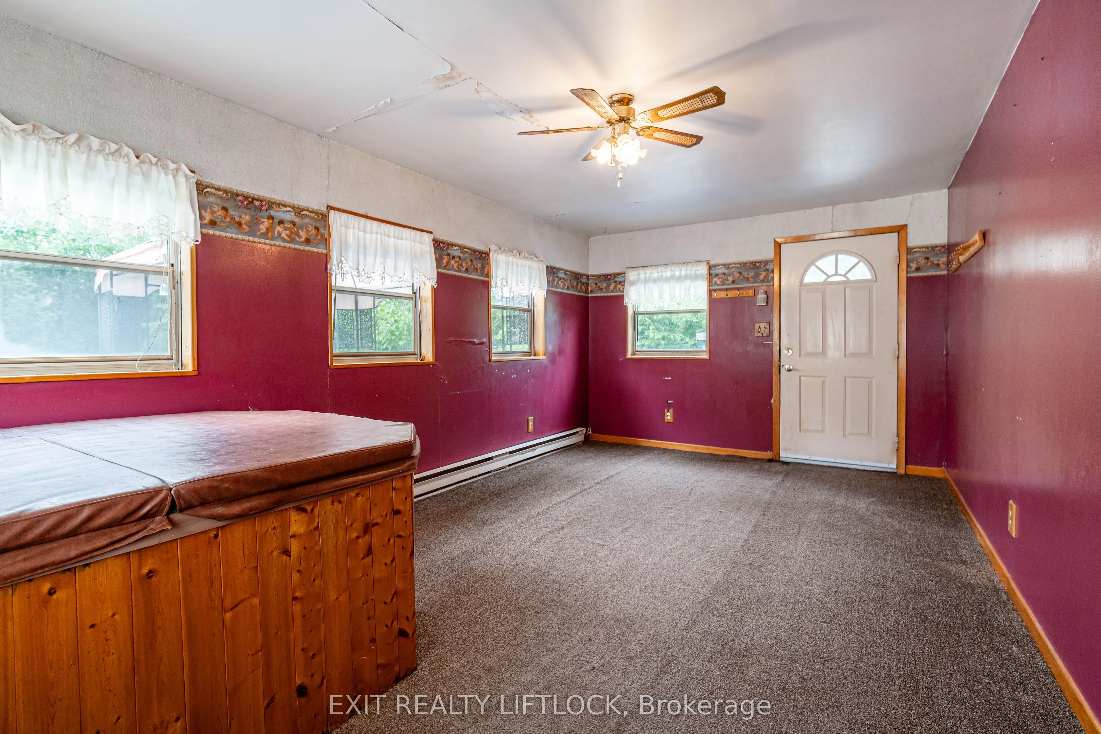 80 Kenedon Drive