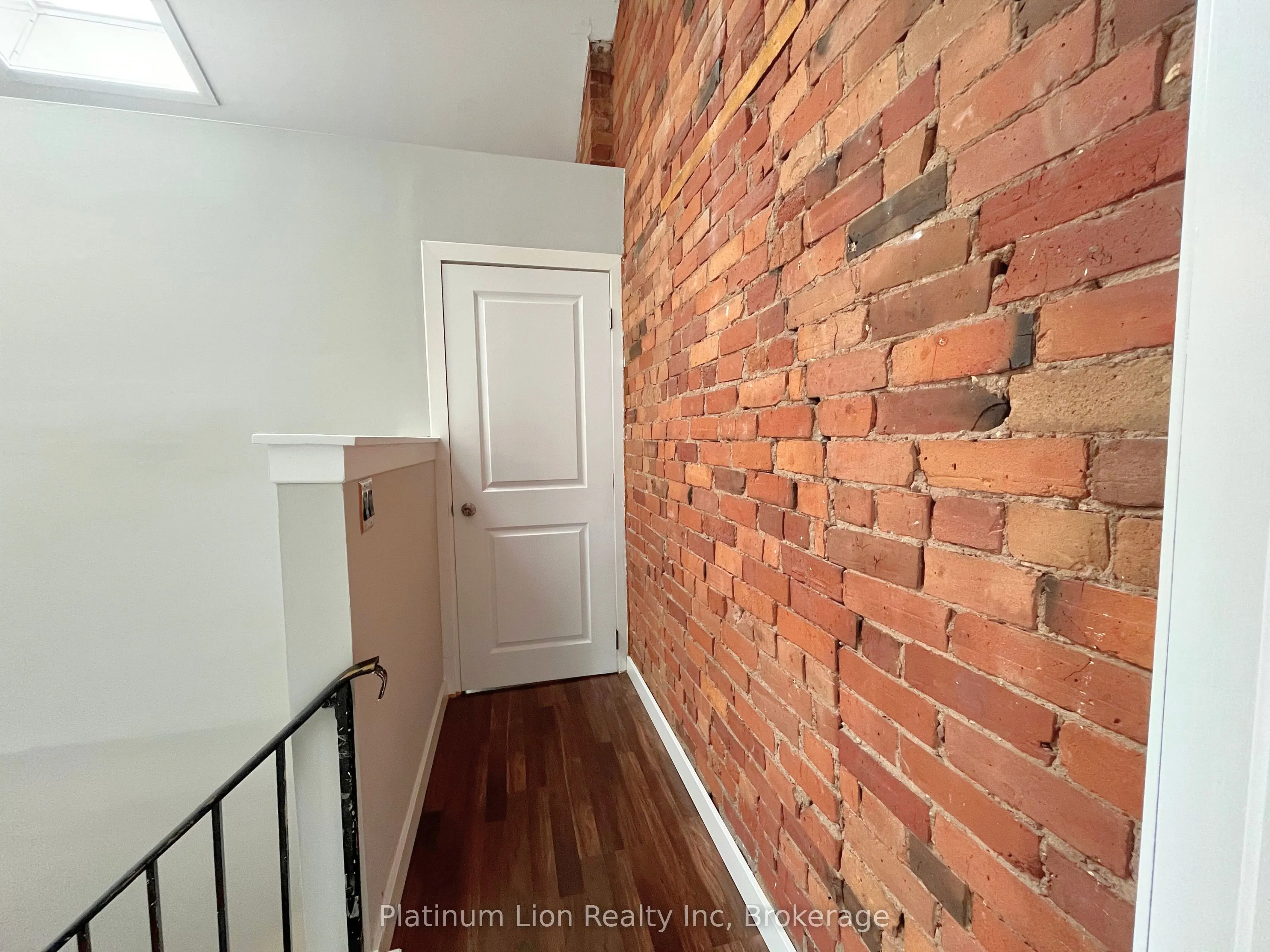 225 King Street E, #4