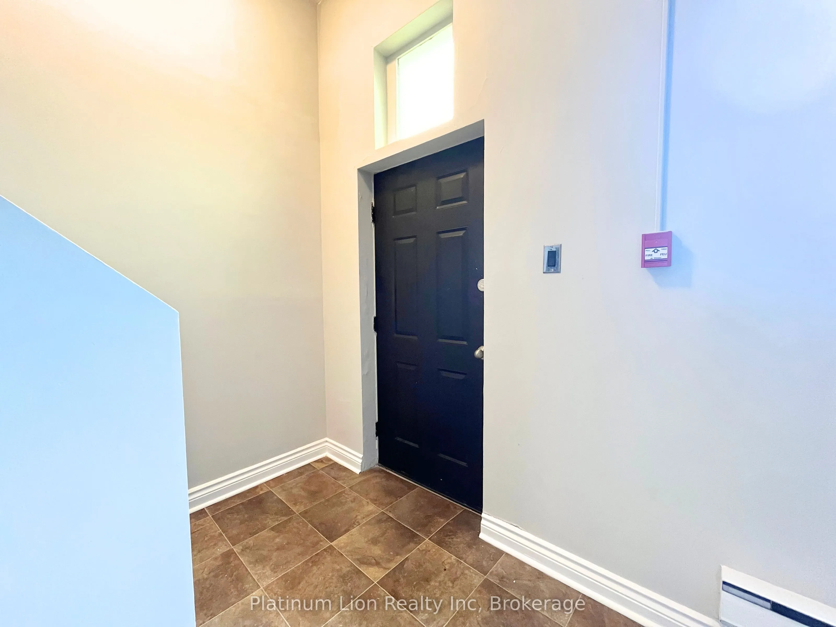 225 King Street E, #4