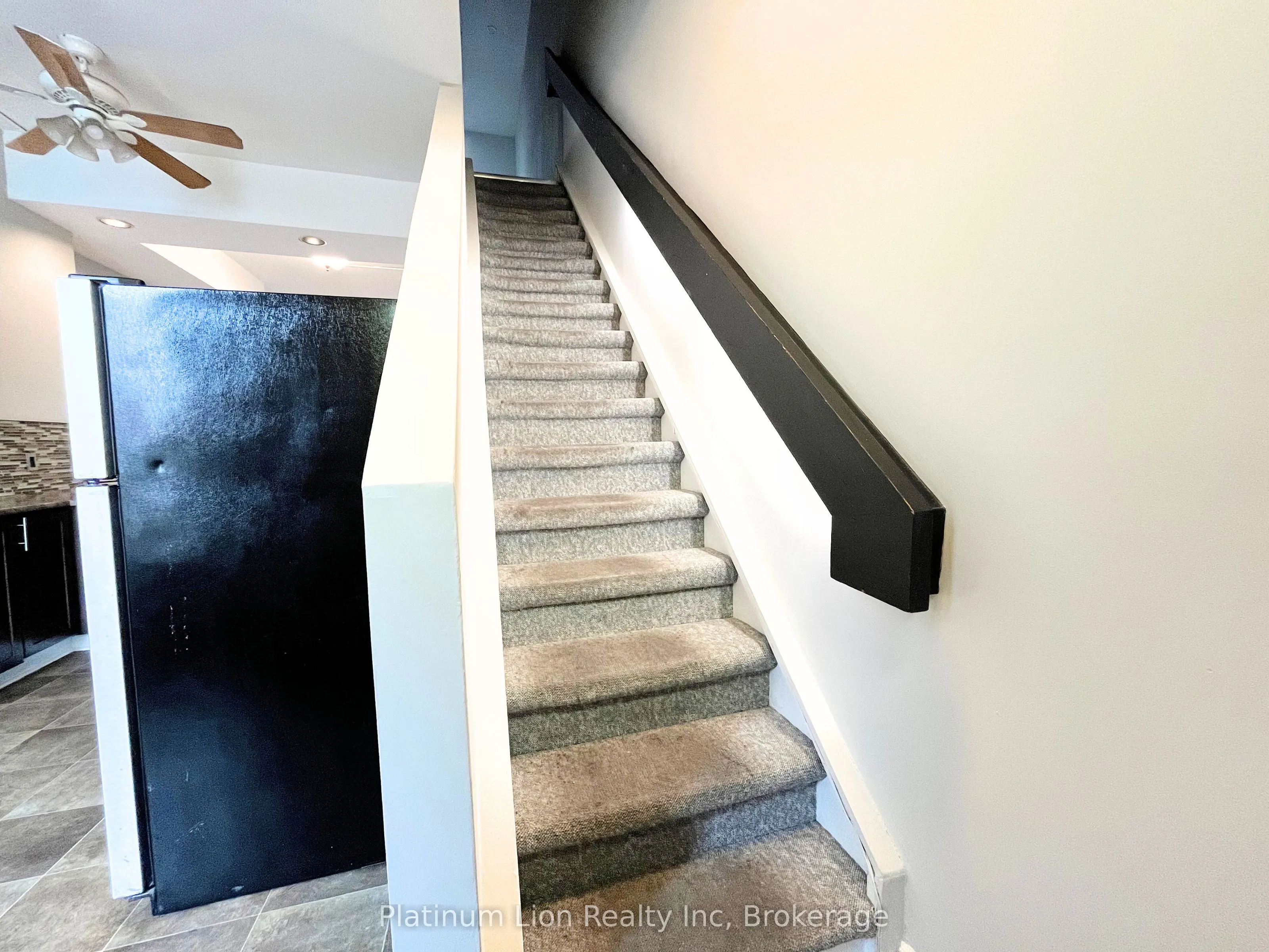 225 King Street E, #4