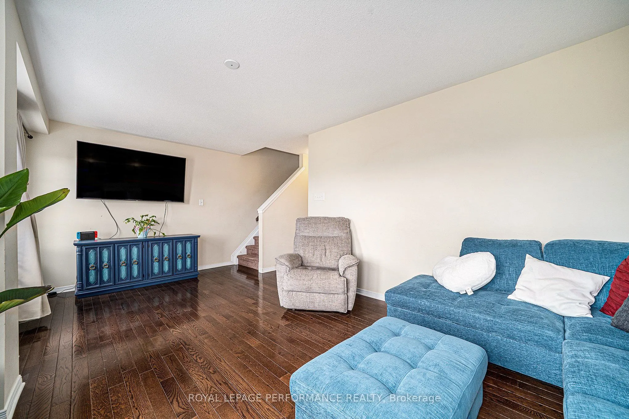 3721 Riverbreeze Street, #G