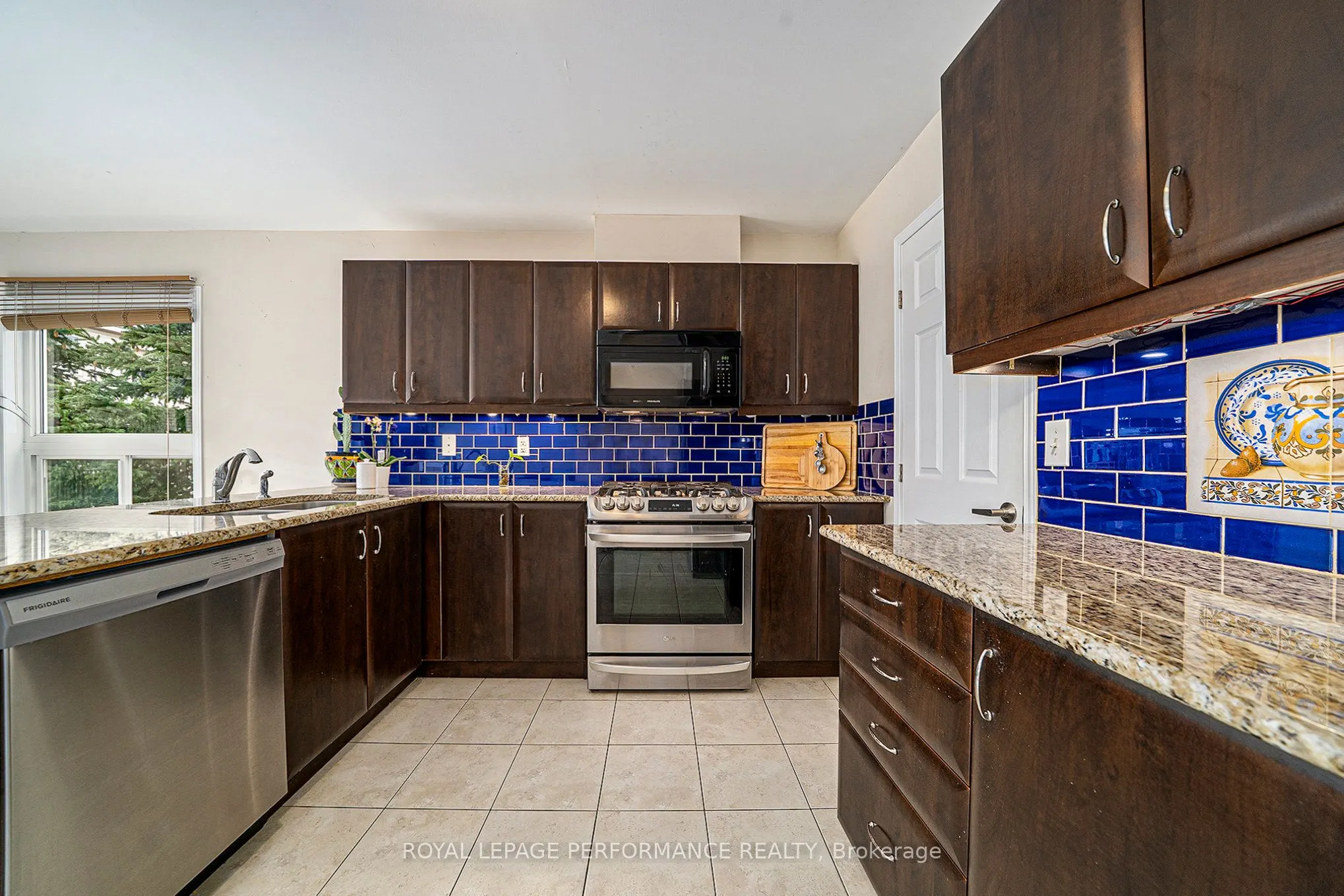 3721 Riverbreeze Street, #G