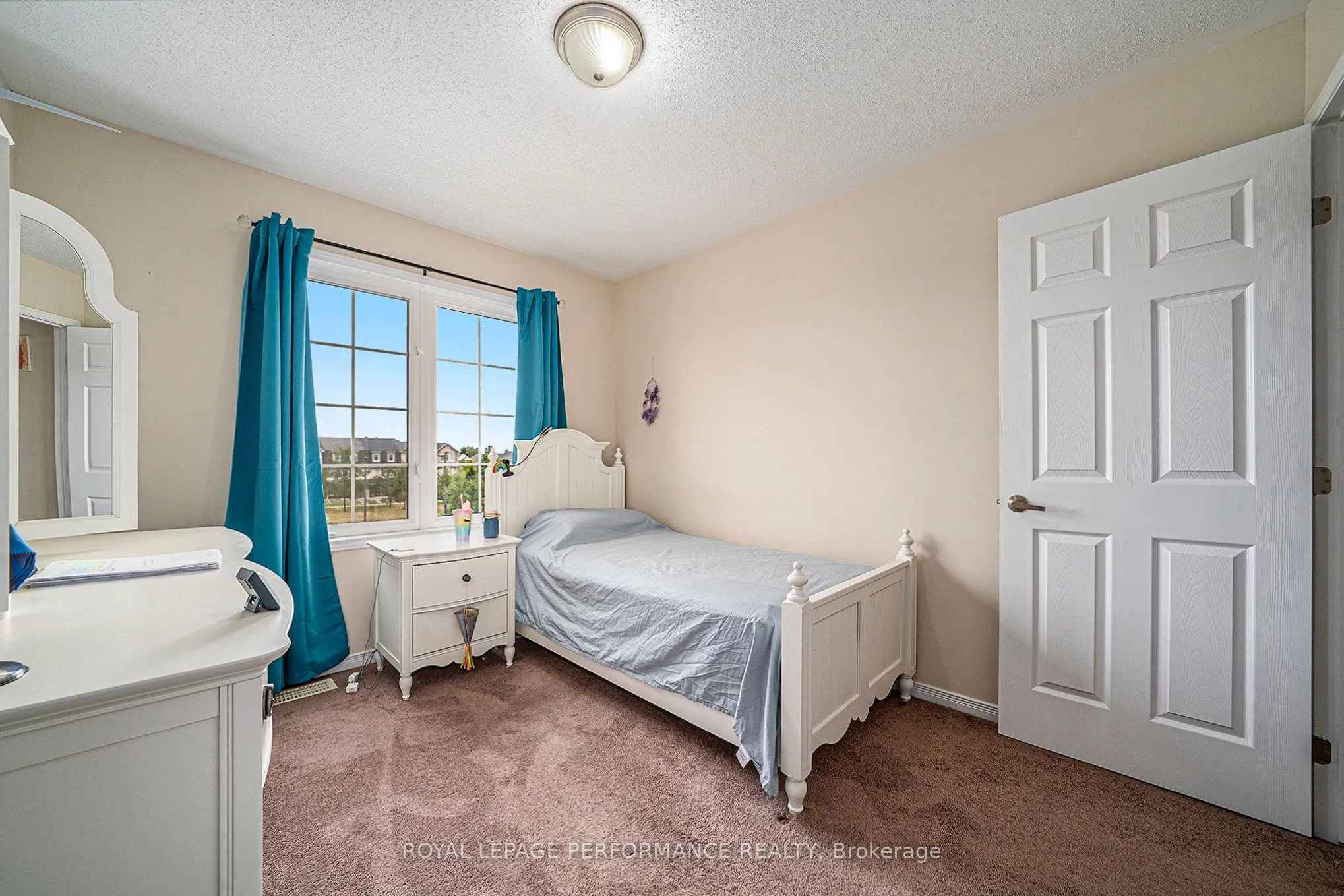 3721 Riverbreeze Street, #G