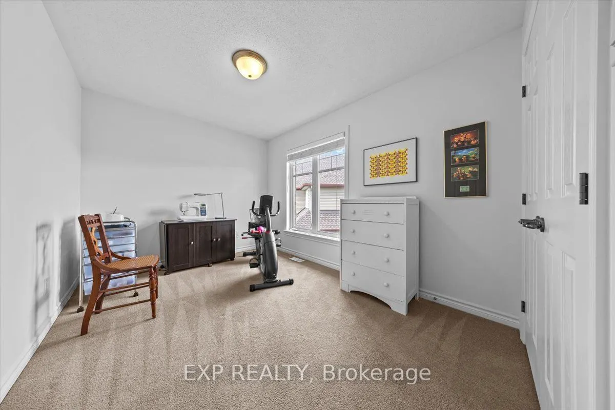 176 Flat Sedge Crescent