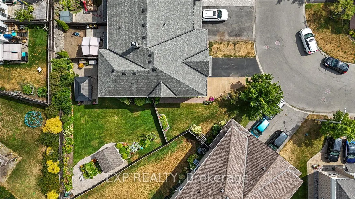 176 Flat Sedge Crescent