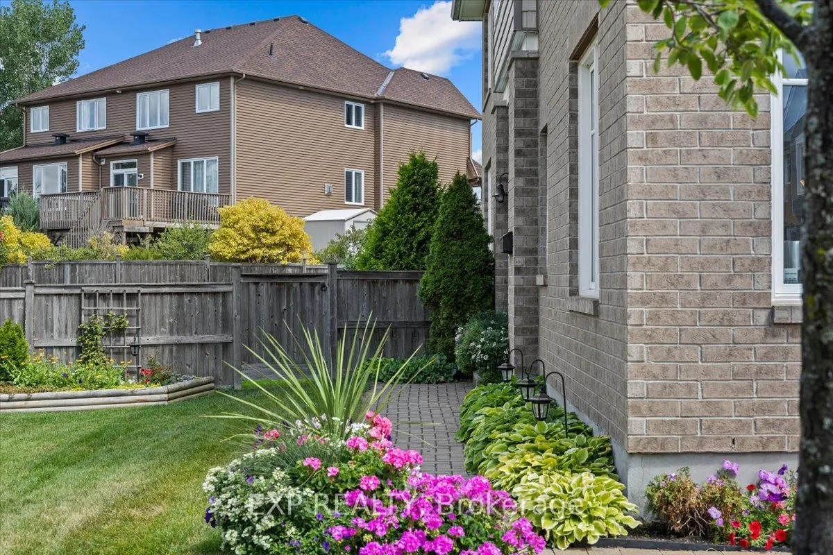 176 Flat Sedge Crescent