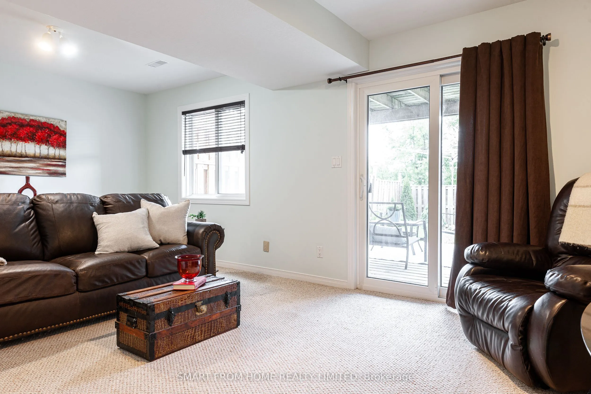 110 Athlone Crescent