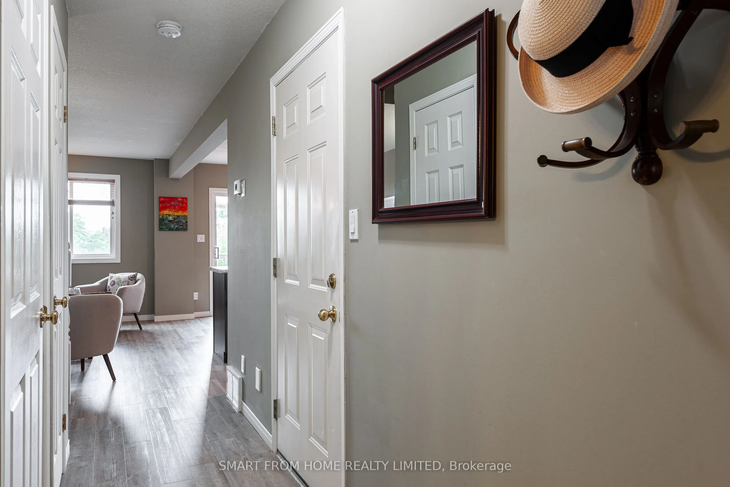 110 Athlone Crescent