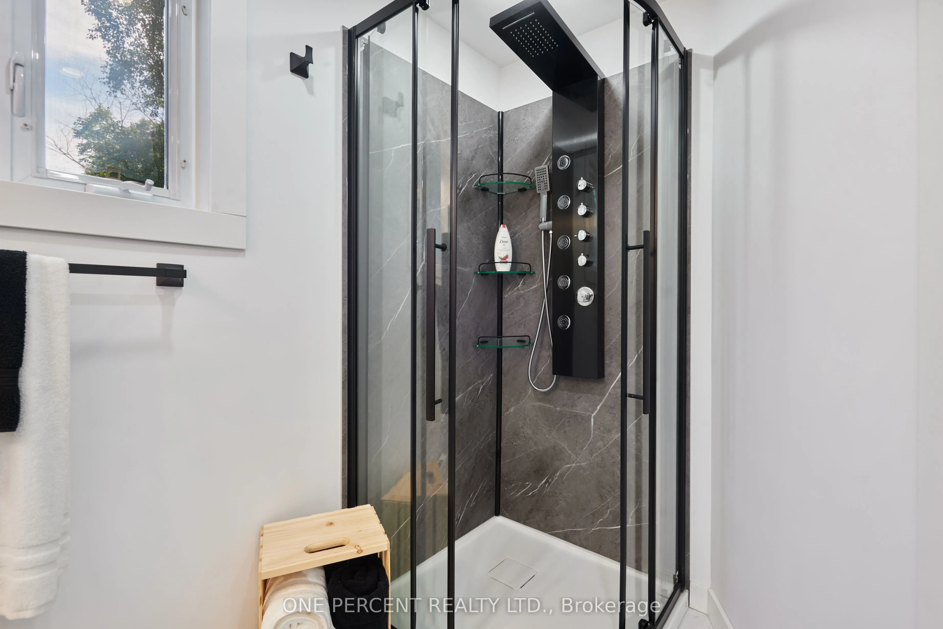 1133 Hemlock Street