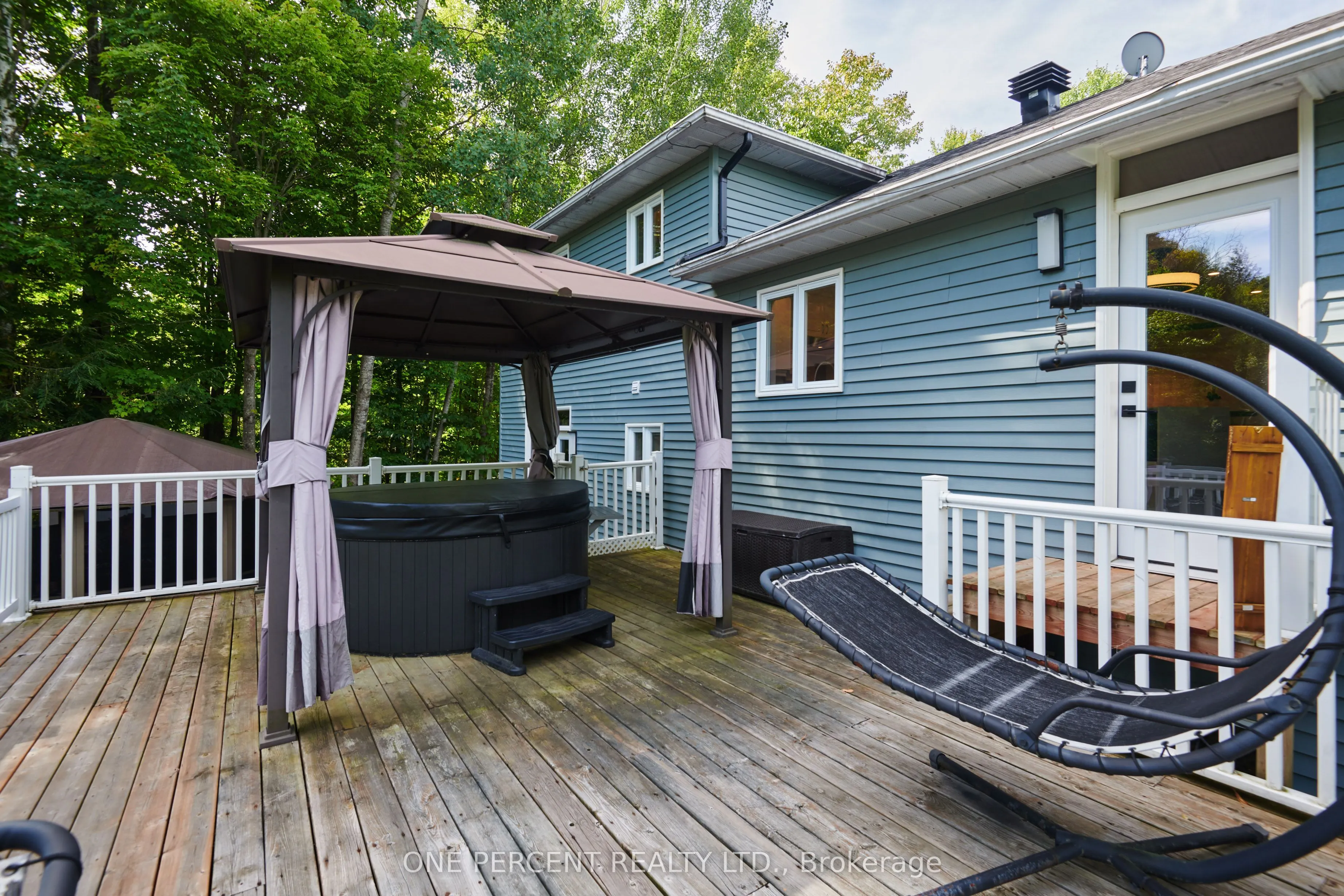 1133 Hemlock Street
