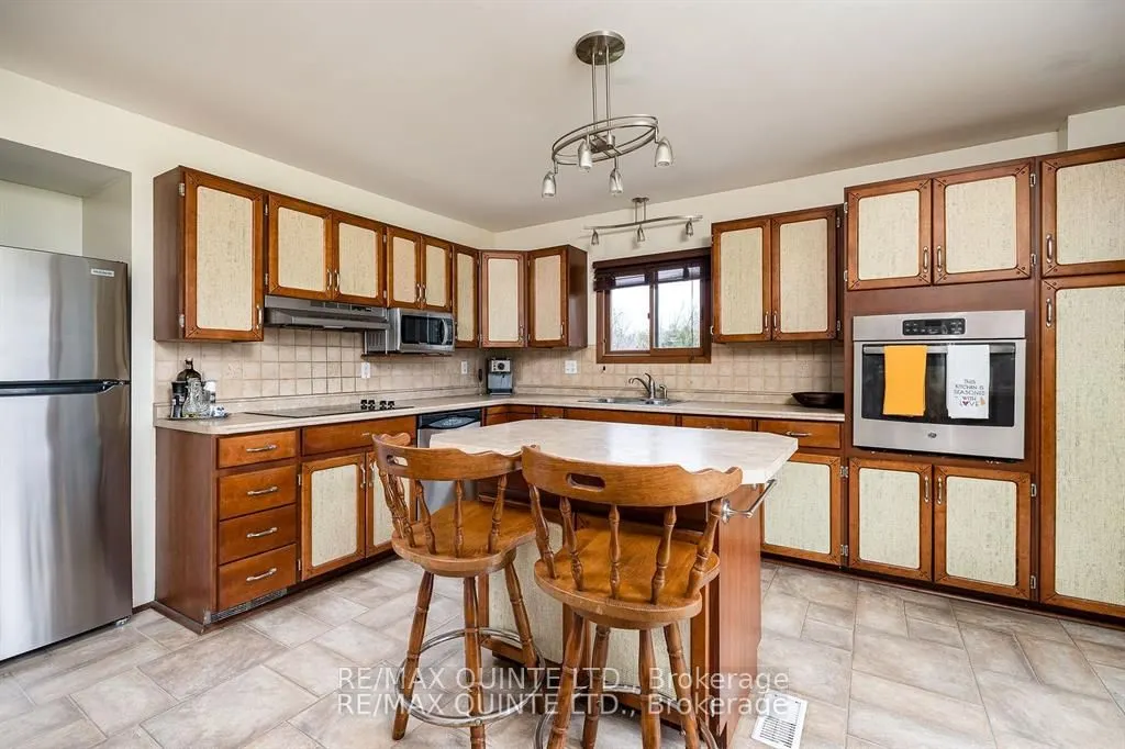 252 Maines Road