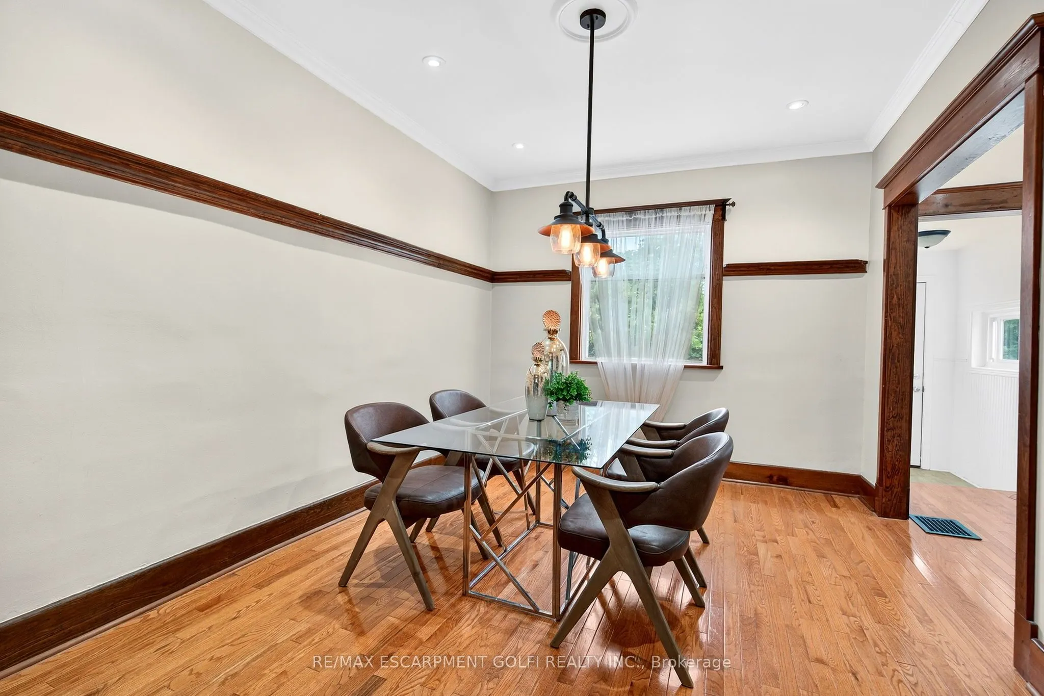 31 East 33RD Street