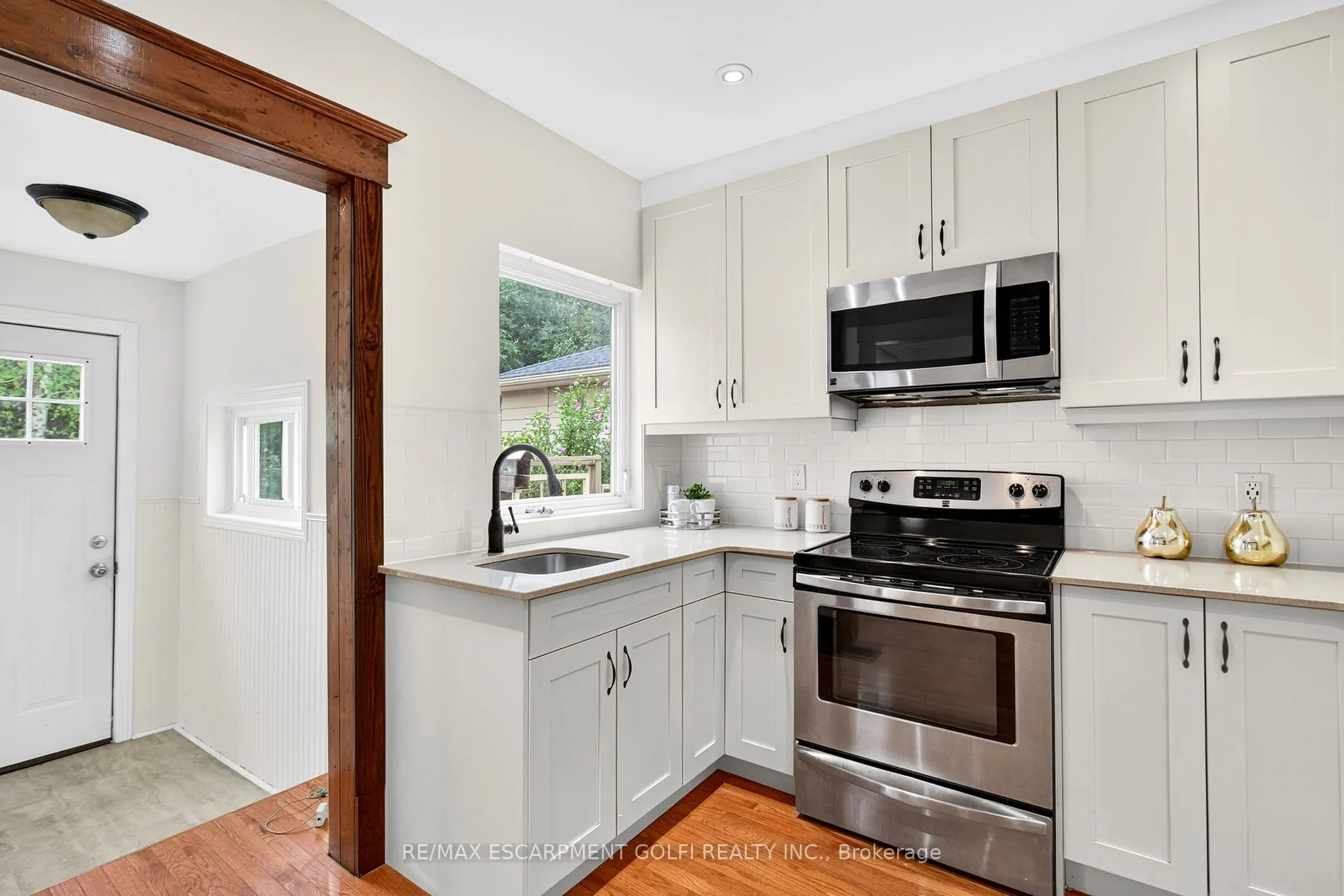 31 East 33RD Street