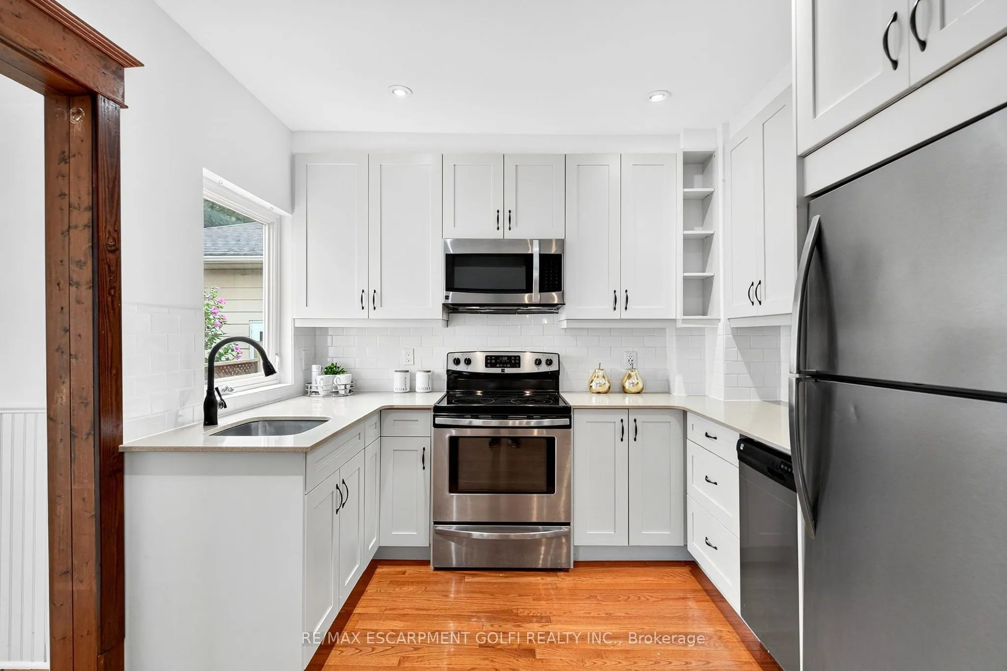 31 East 33RD Street