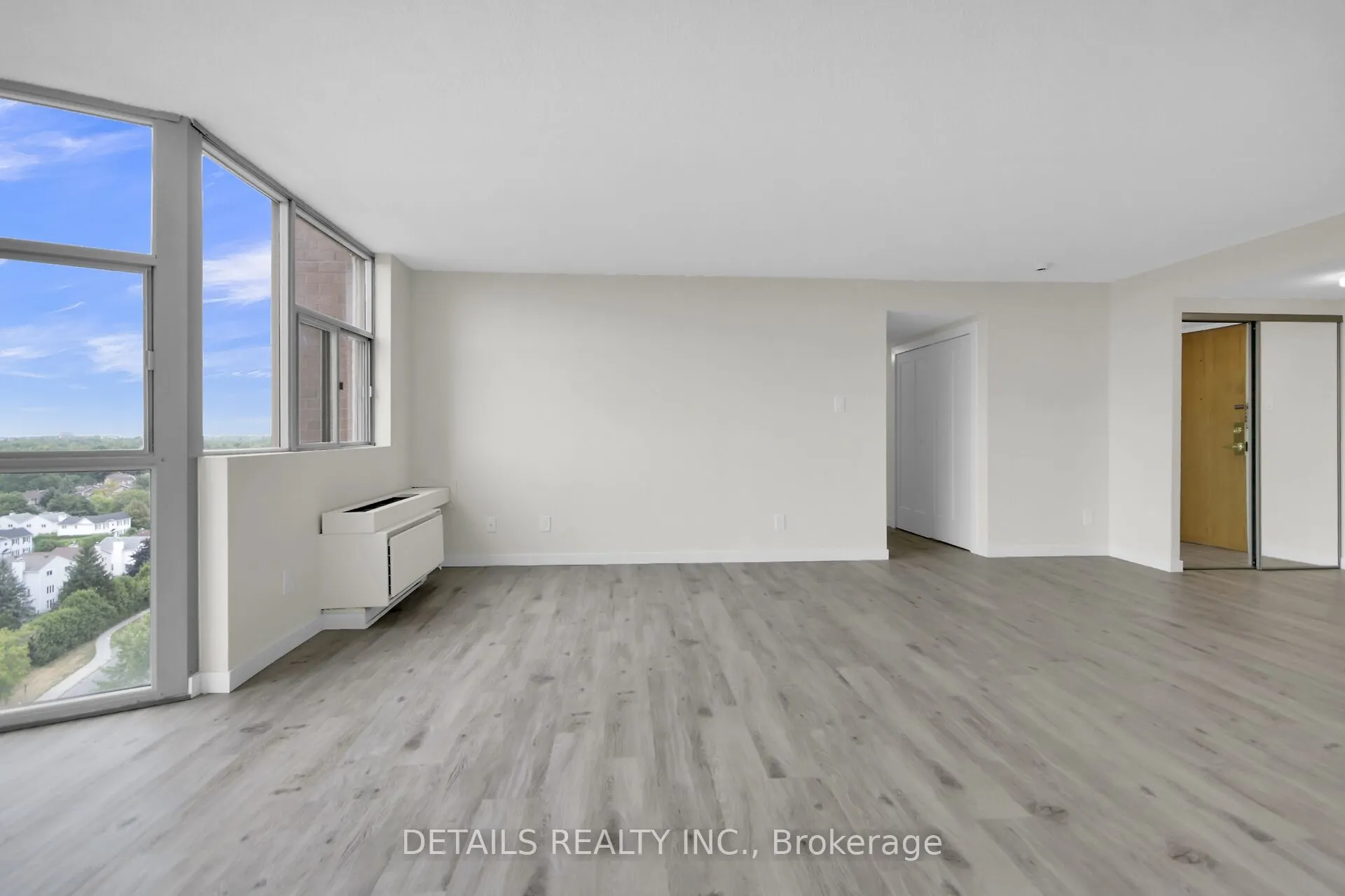 2760 Carousel Crescent, #1406