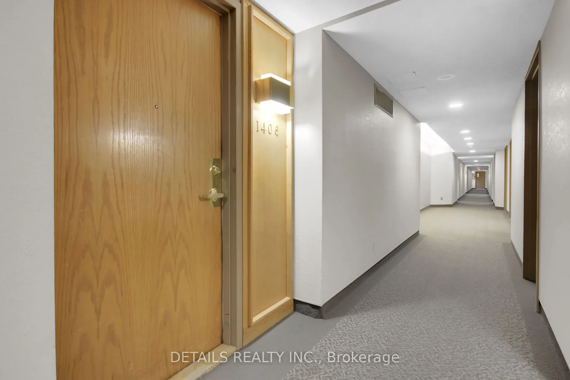2760 Carousel Crescent, #1406